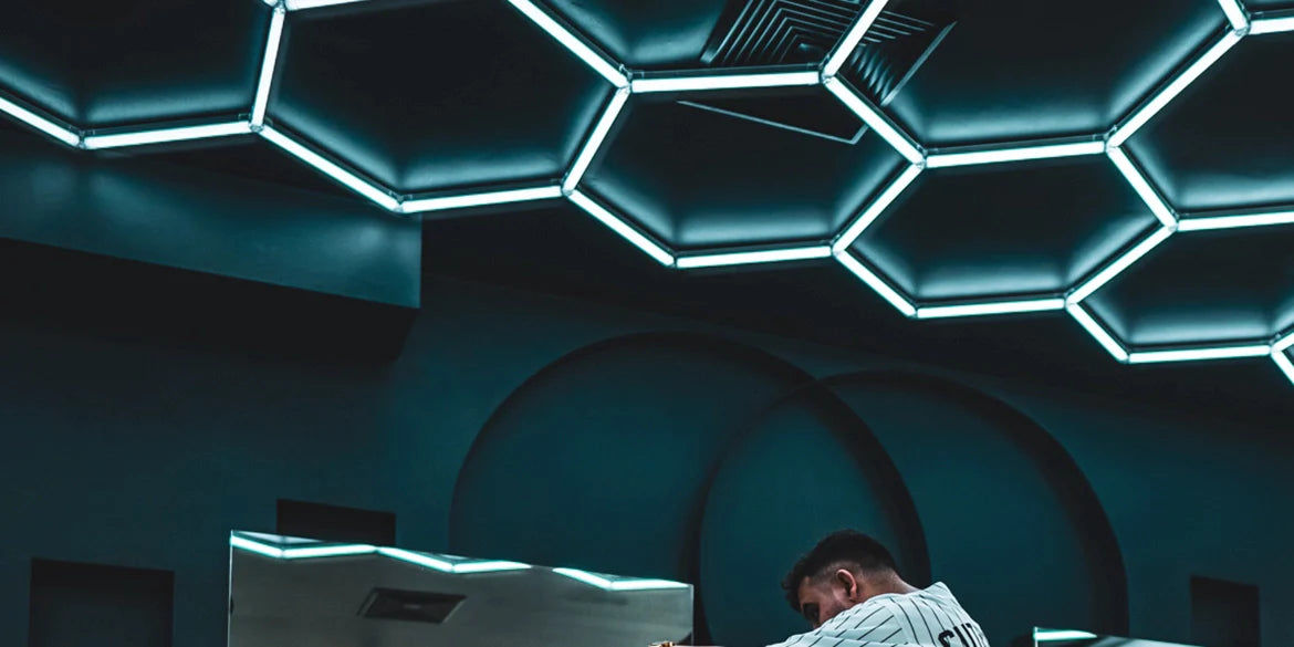 hexagon licht friseur barber licht john barber