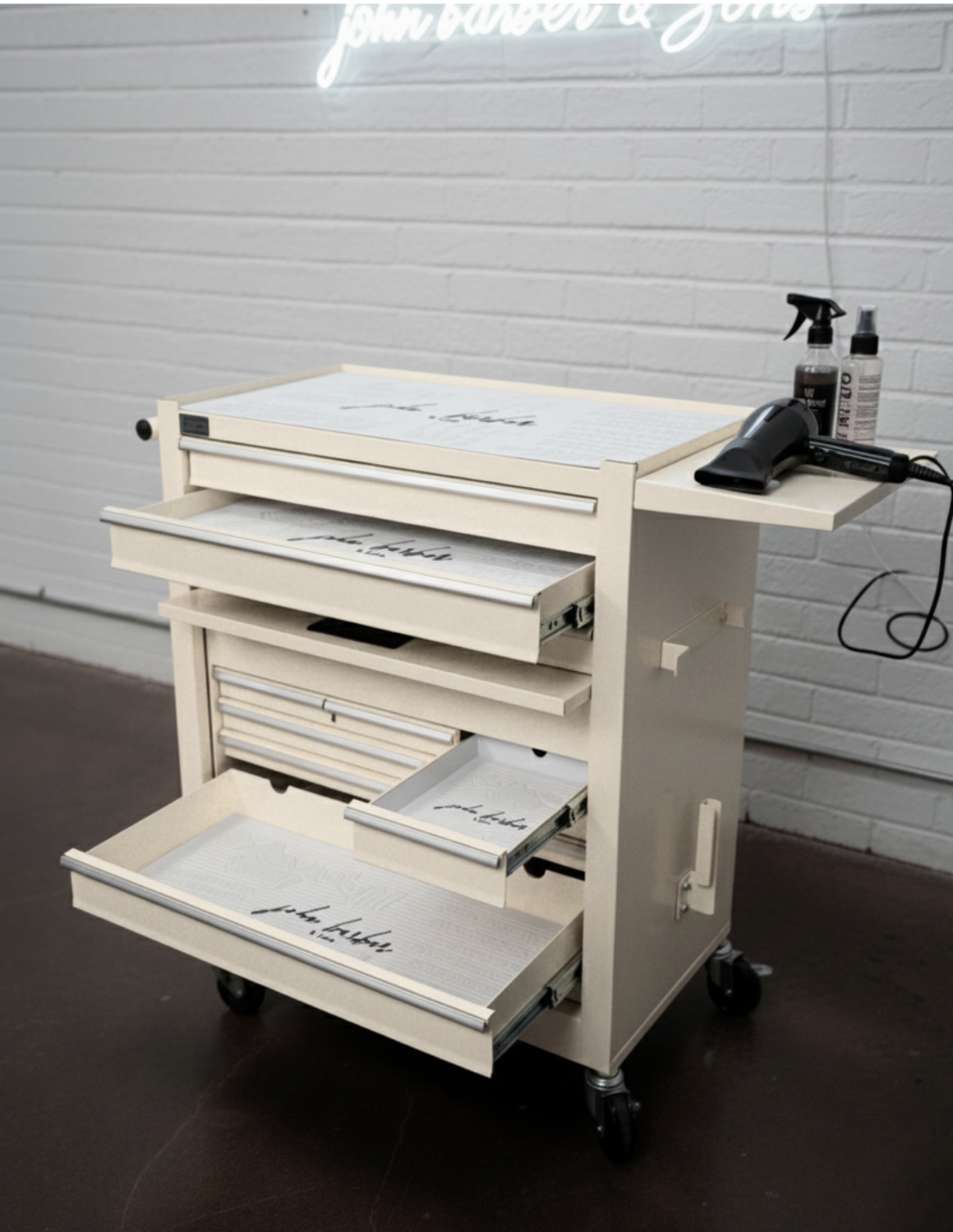 BARBER TROLLEY PRO – Mobiele trolley in verschillende kleuren – UV-desinfectie – Barbiertrolley