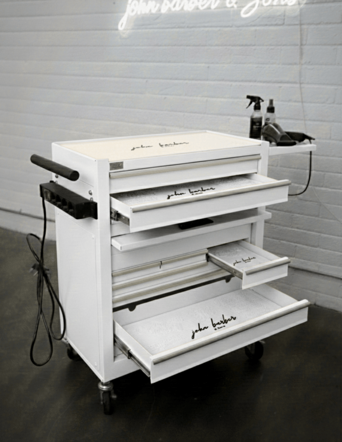 BARBER TROLLEY PRO ROLLWAGEN N VERSCHIEDENEN FARBEN – UV-STERILISATION Friseurwagen