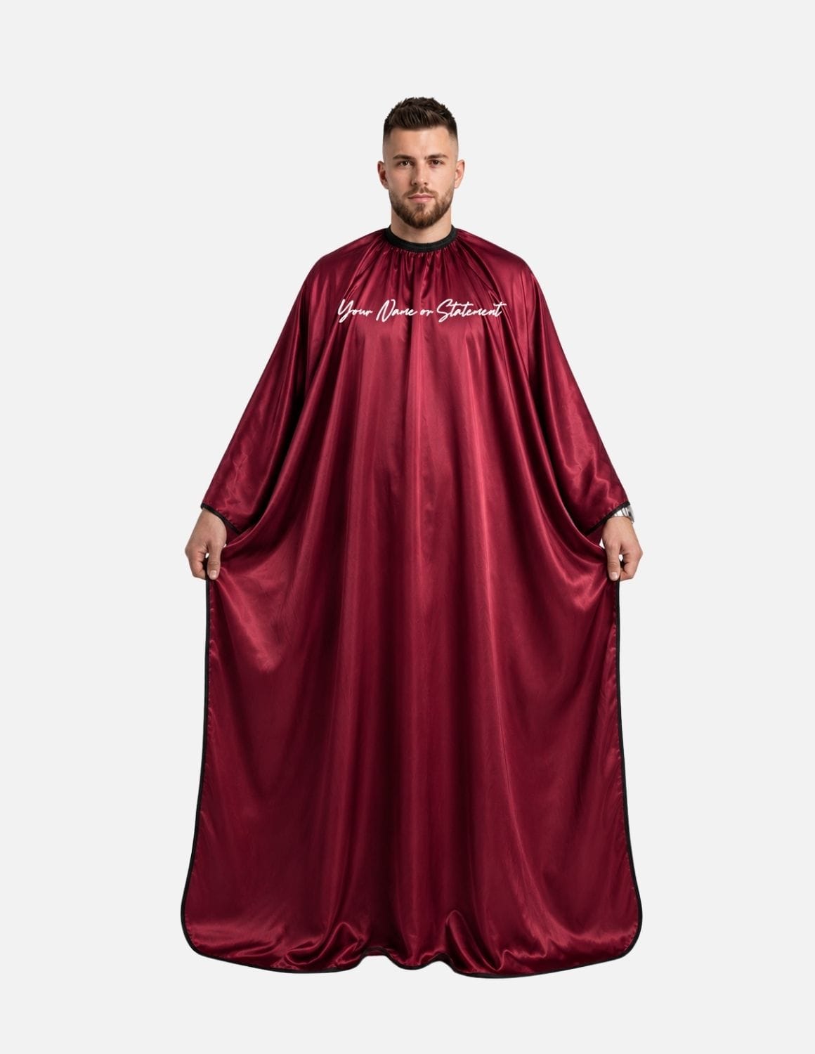 Premium satinbarberkappa med kimono-armöppningar och sidenlook – Broderad med din logotyp | Frisörkappa & satinkappa