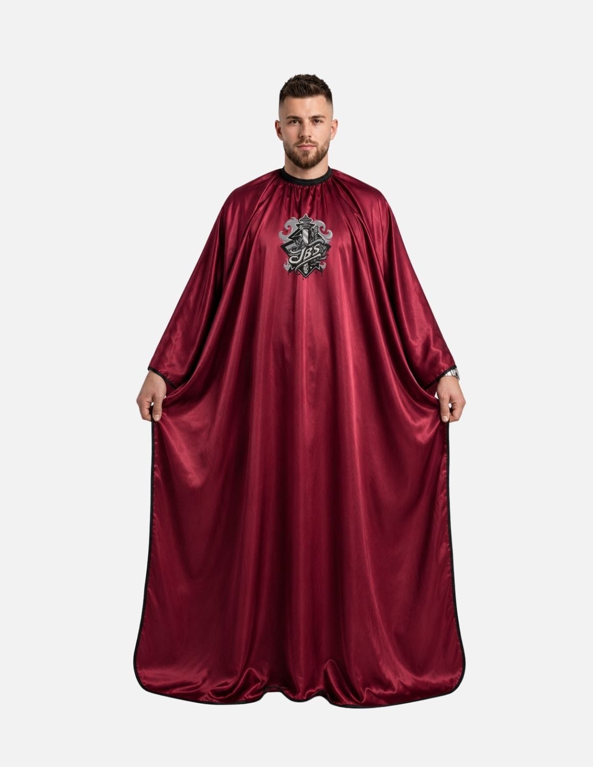 Premium satinbarberkappa med kimono-armöppningar och sidenlook – Broderad med din logotyp | Frisörkappa & satinkappa