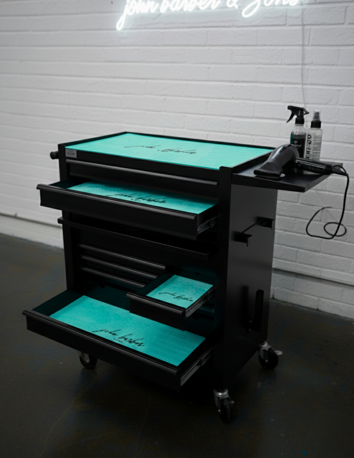 BARBER TROLLEY PRO – Carrello mobile in diversi colori – Disinfezione UV – Carrello da barbiere