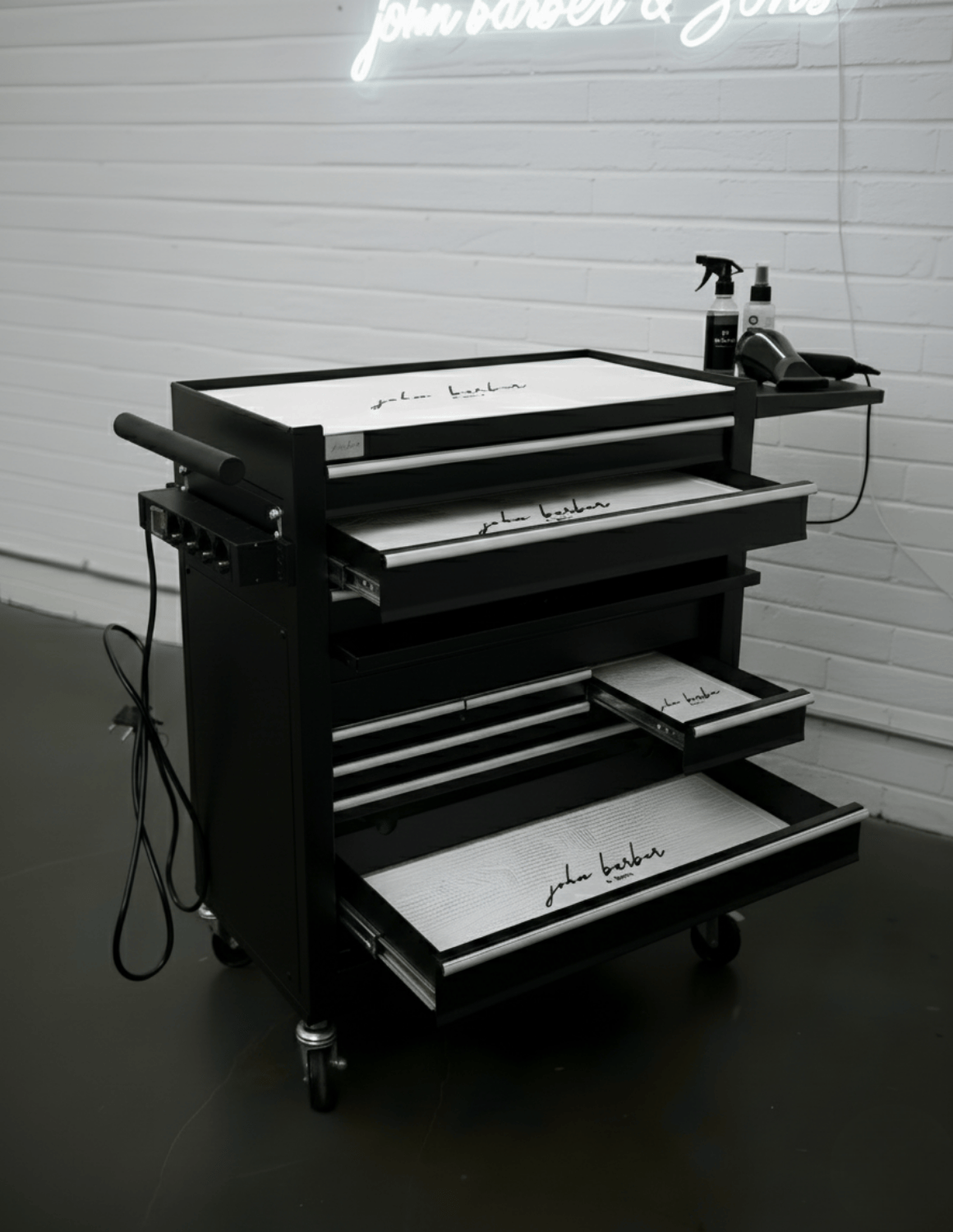 BARBER TROLLEY PRO ROLLWAGEN N VERSCHIEDENEN FARBEN – UV-STERILISATION Friseurwagen
