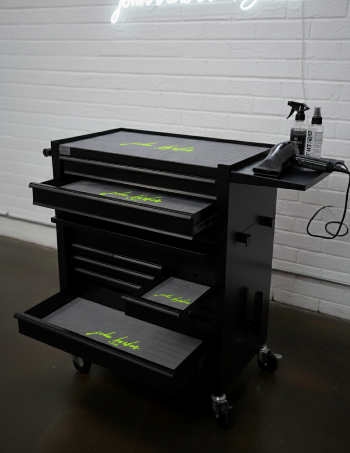 BARBER TROLLEY PRO – Mobiele trolley in verschillende kleuren – UV-desinfectie – Barbiertrolley