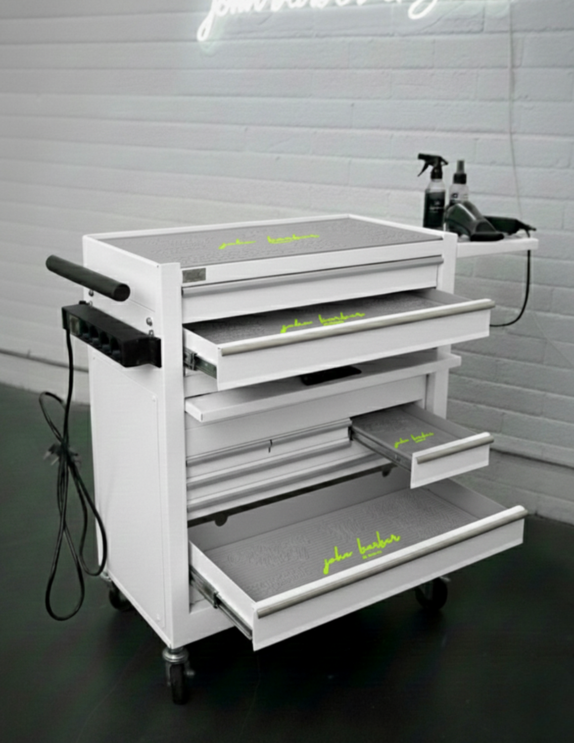 BARBER TROLLEY PRO – Carrello mobile in diversi colori – Disinfezione UV – Carrello da barbiere