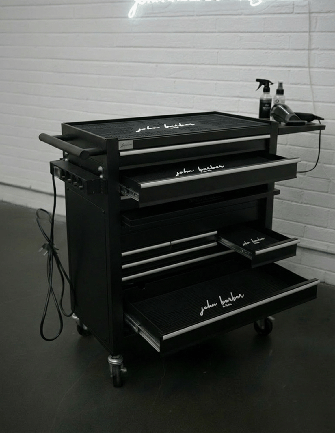 BARBER TROLLEY PRO ROLLWAGEN N VERSCHIEDENEN FARBEN – UV-STERILISATION Friseurwagen