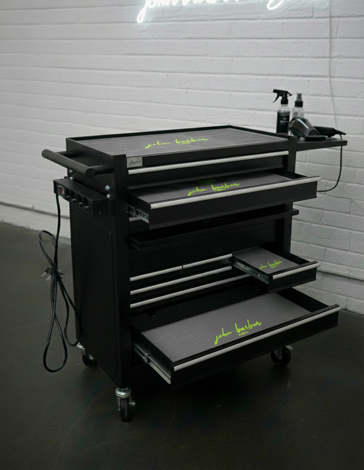 BARBER TROLLEY PRO – Mobiele trolley in verschillende kleuren – UV-desinfectie – Barbiertrolley