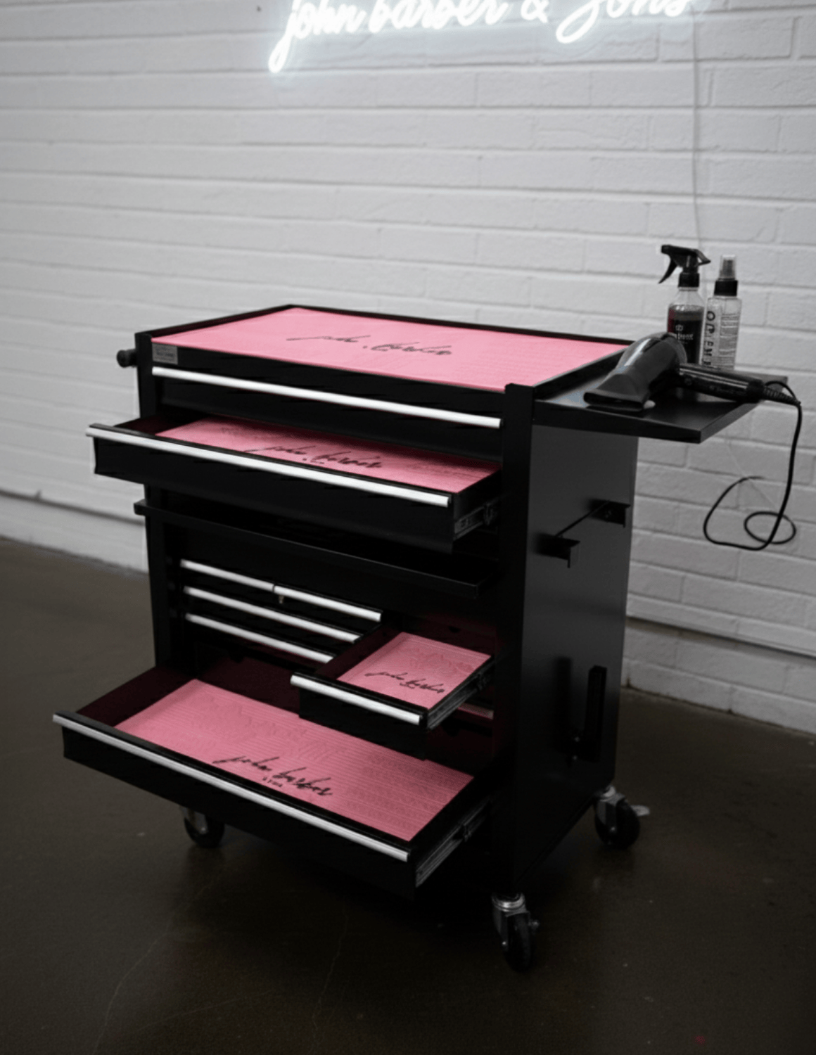 BARBER TROLLEY PRO ROLLWAGEN N VERSCHIEDENEN FARBEN – UV-STERILISATION Friseurwagen