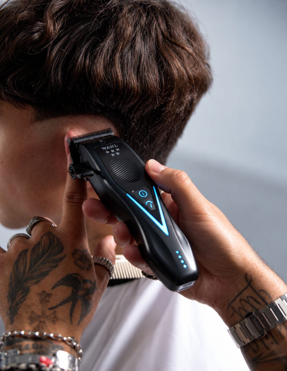 WAHL Vapor Switch Cordless Black Clipper — F32 Fadeout™ Klinge | Professioneller Akku-Haarschneider