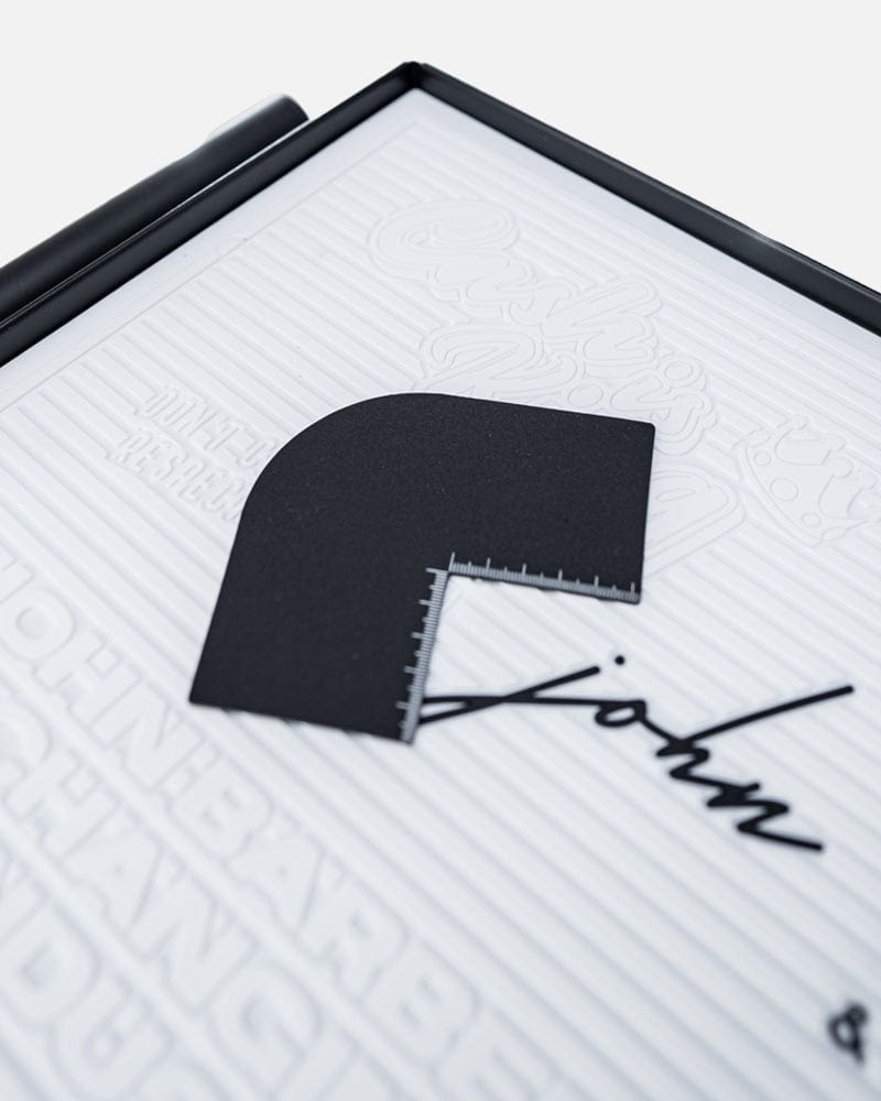 Barber Airbrush Enhancement Card – For clean edges and precise contours. Stencil with mm scale.