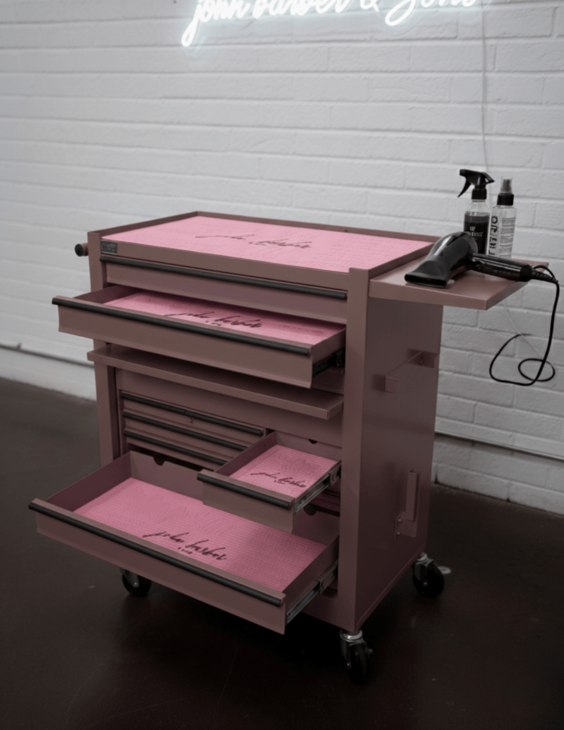 BARBER TROLLEY PRO ROLLWAGEN N VERSCHIEDENEN FARBEN – UV-STERILISATION Friseurwagen