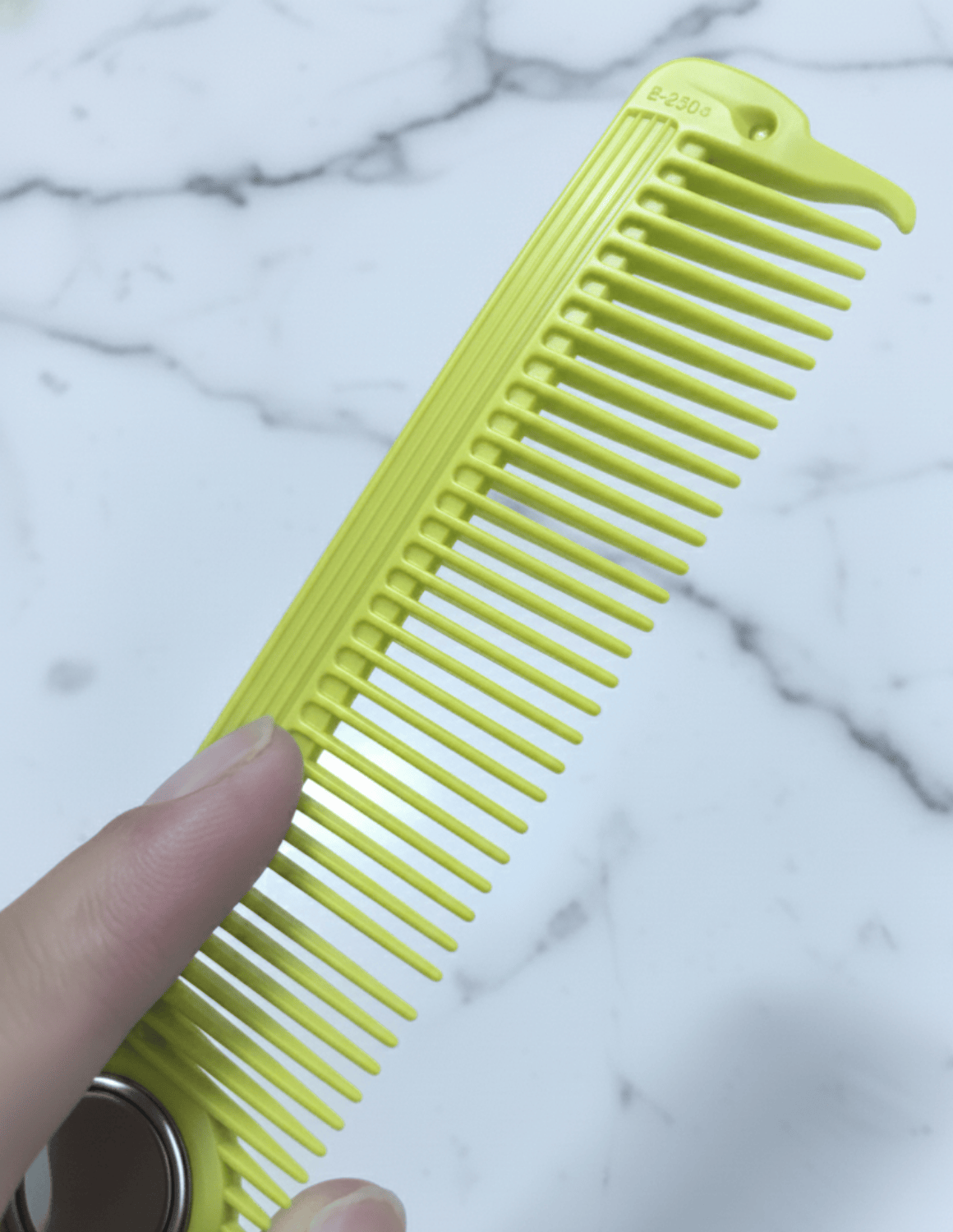 JBS Barber & Friseur Fidget Pro Kamm Set – 6 antistatische und hitzebeständige Friseurkämme für präzises Styling und professionelles Arbeiten im Barbershop, in vier Farben erhältlich.
