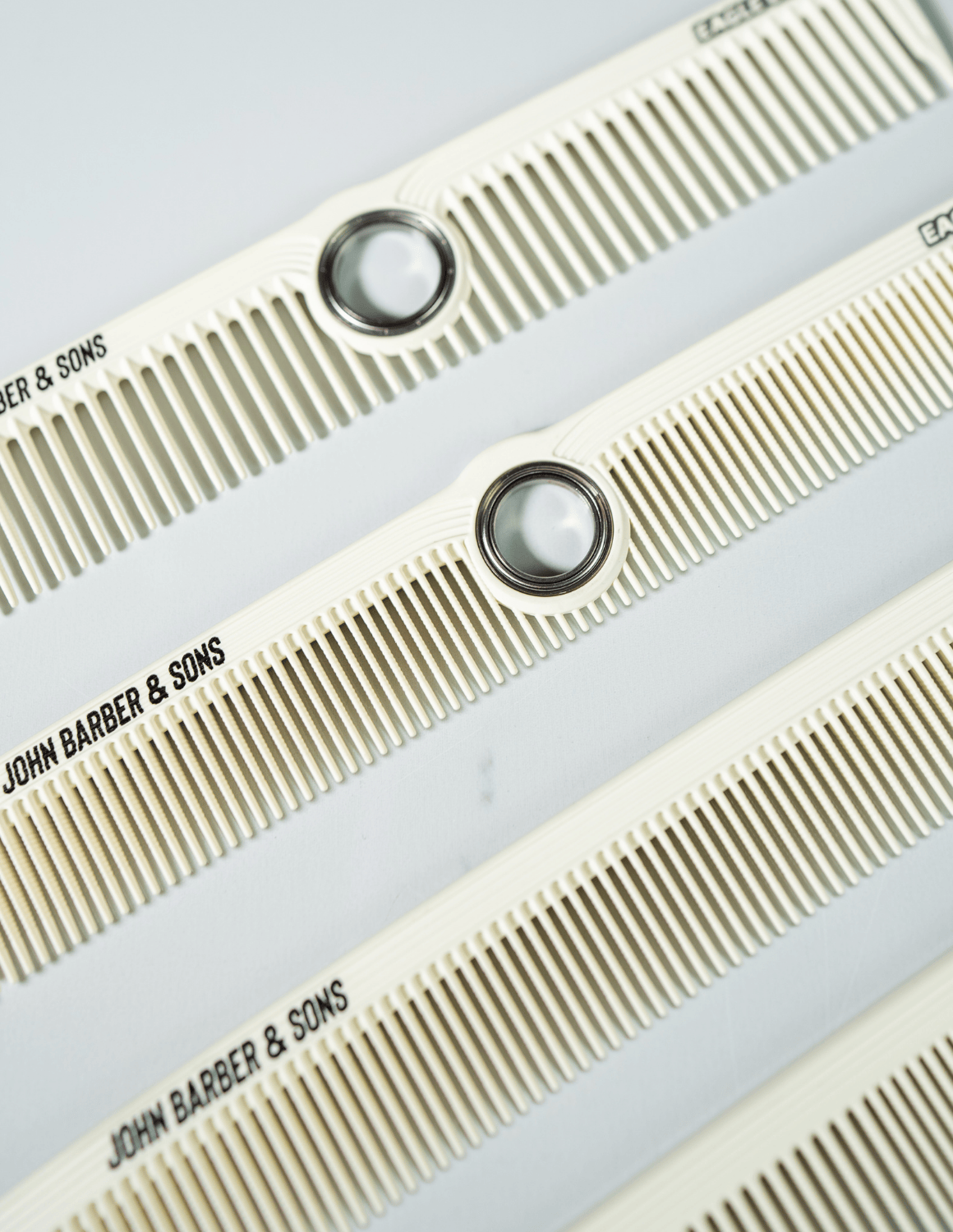 JBS Barber & Friseur Fidget Pro Kamm Set – 6 antistatische und hitzebeständige Friseurkämme für präzises Styling und professionelles Arbeiten im Barbershop, in vier Farben erhältlich.