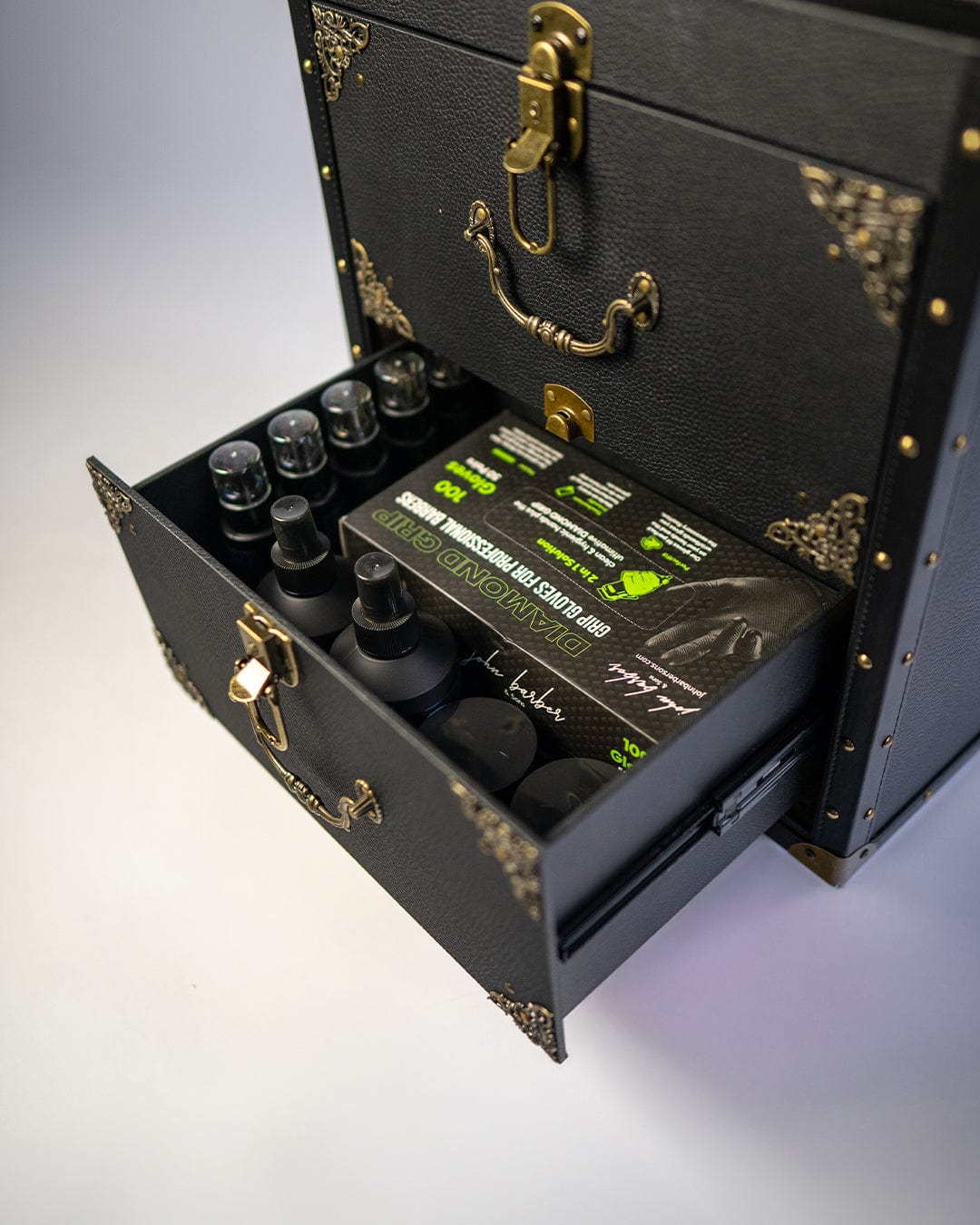 johnbarbersons Mobile Barbier Arbeitsstation im klassischen Stil