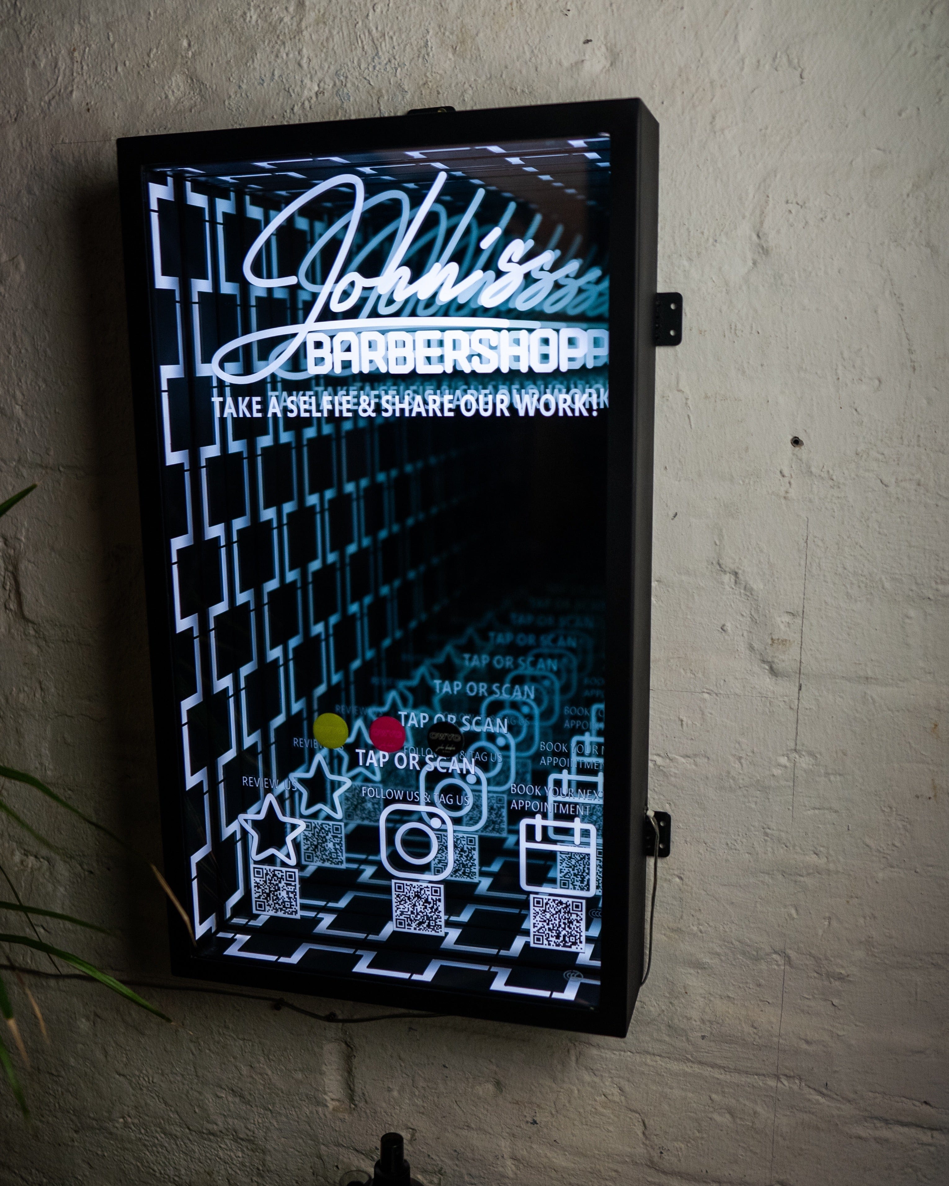 johnbarbersons Unendlicher Check Out Spiegel