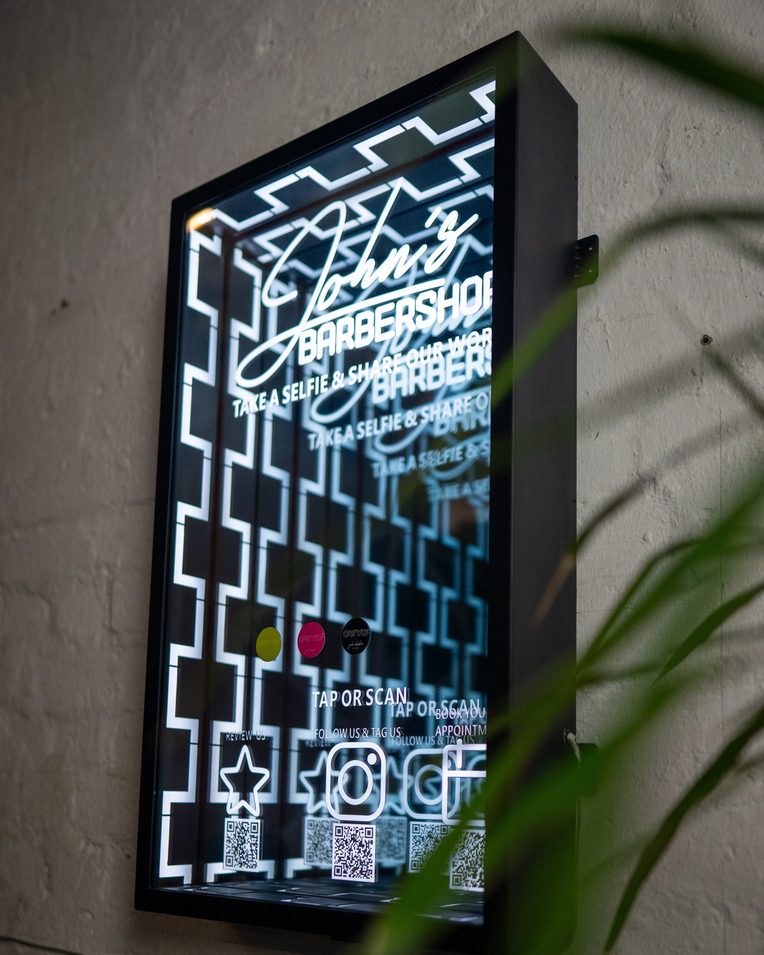 johnbarbersons Unendlicher Check Out Spiegel