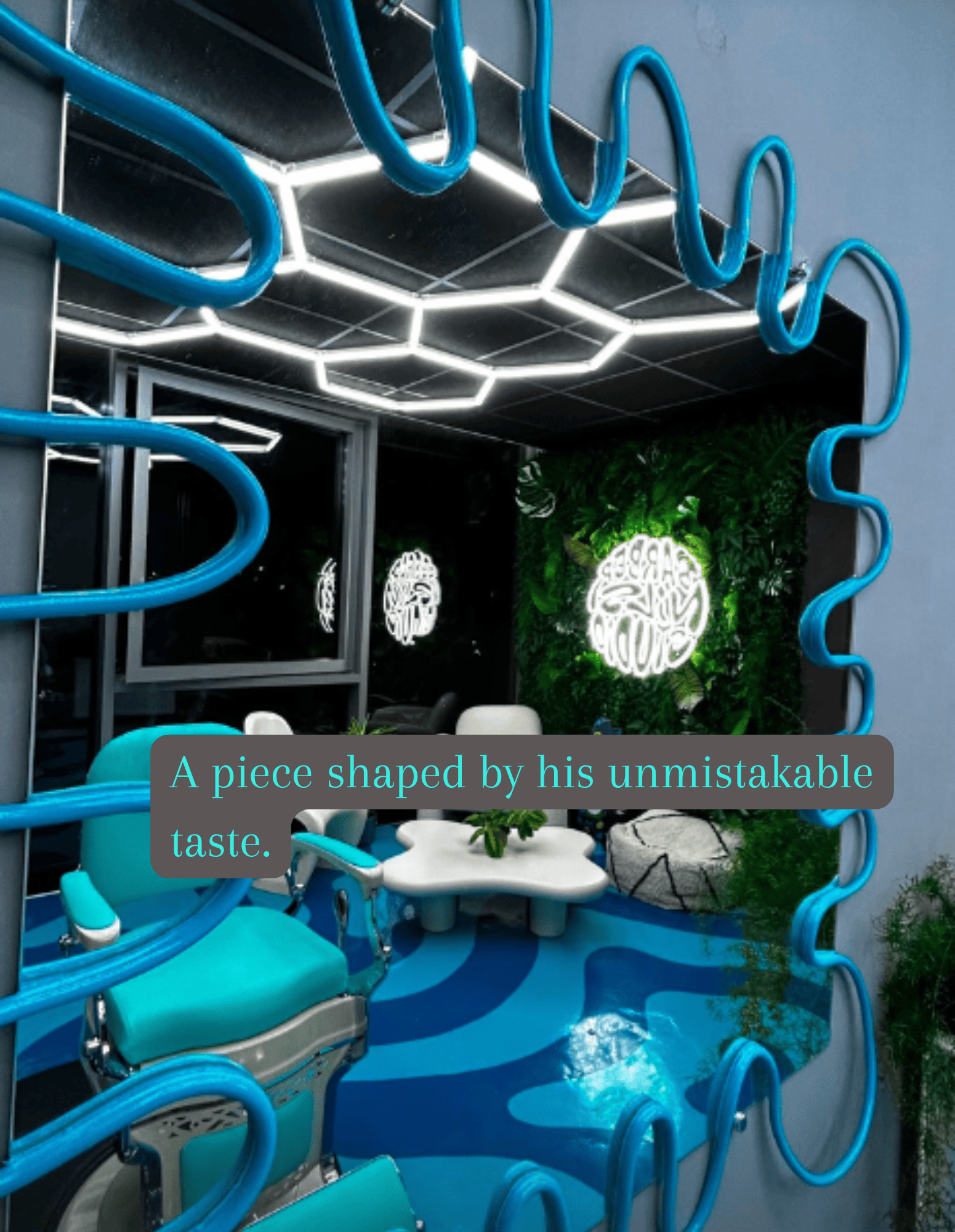 Neon Splash Spiegelrahmen – Barber Spiegel für Barbershops und Friseursalons.