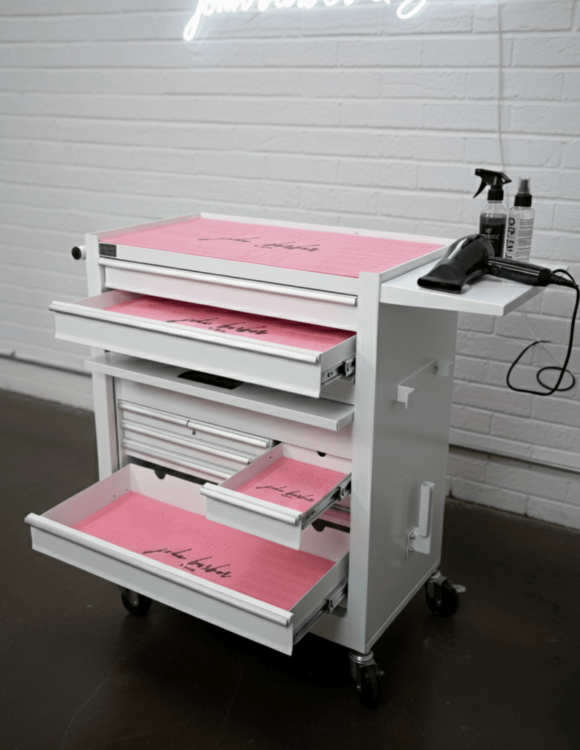 BARBER TROLLEY PRO ROLLWAGEN N VERSCHIEDENEN FARBEN – UV-STERILISATION Friseurwagen