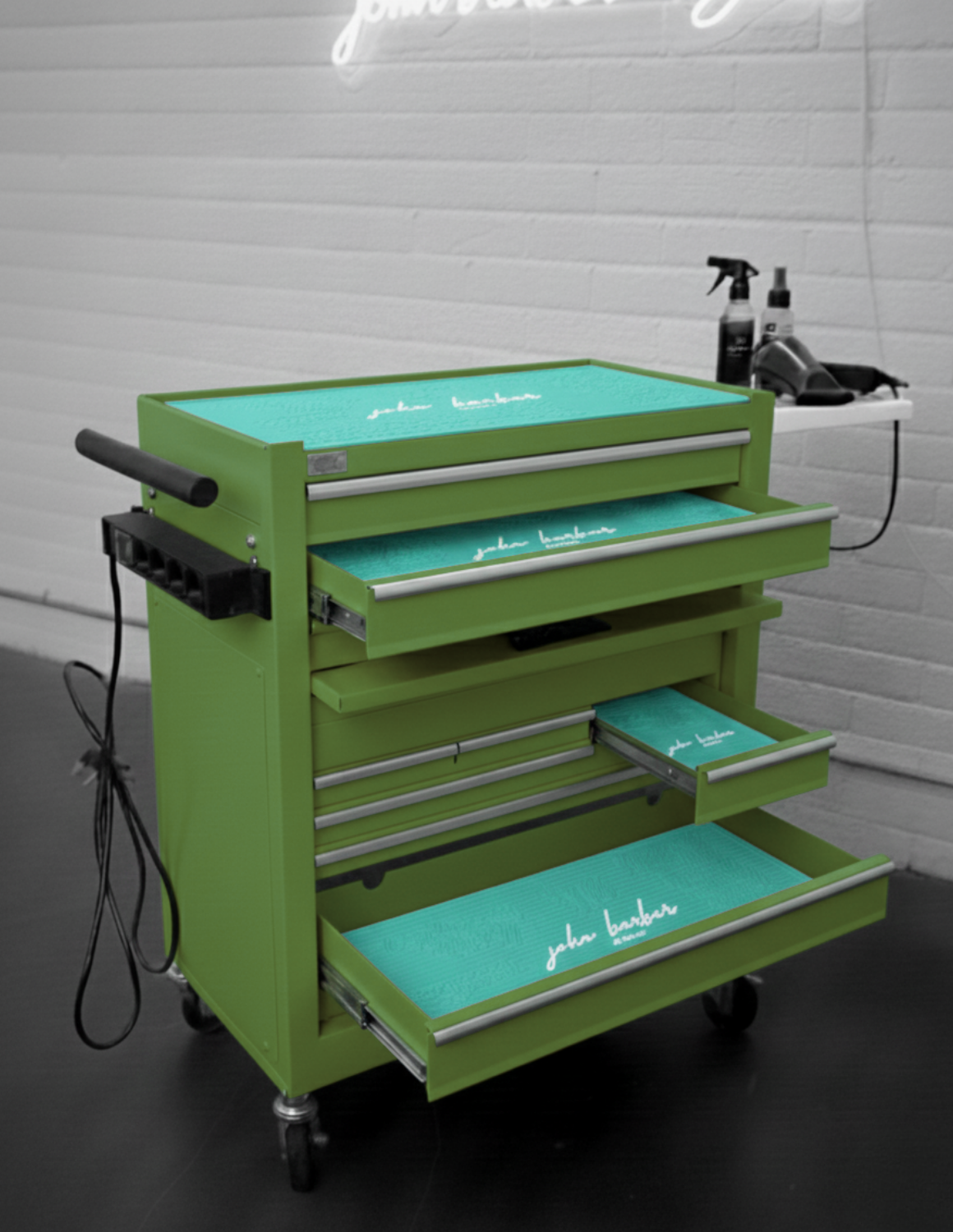 BARBER TROLLEY PRO – Mobiele trolley in verschillende kleuren – UV-desinfectie – Barbiertrolley