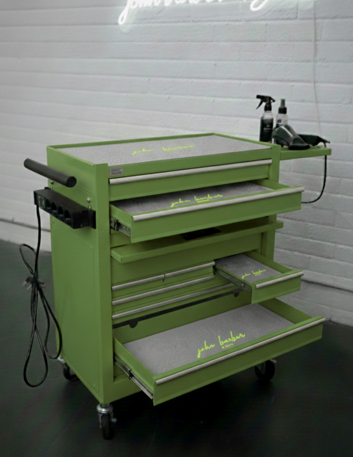BARBER TROLLEY PRO – Mobiele trolley in verschillende kleuren – UV-desinfectie – Barbiertrolley