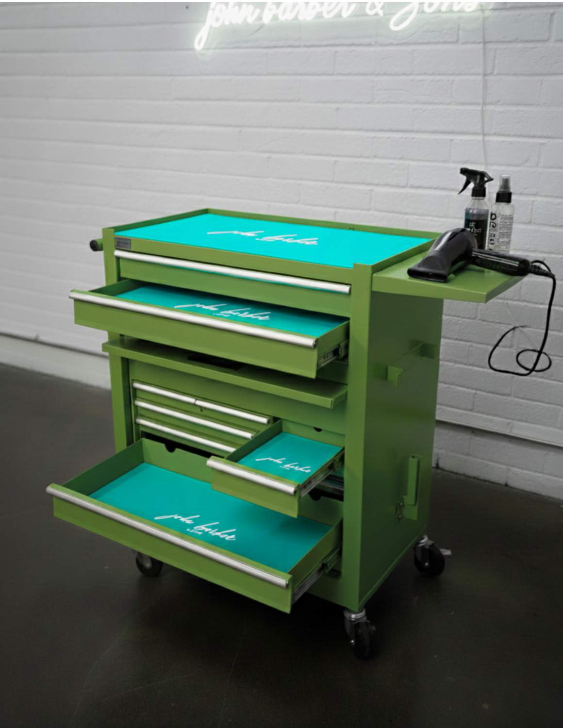 BARBER TROLLEY PRO – Carrello mobile in diversi colori – Disinfezione UV – Carrello da barbiere