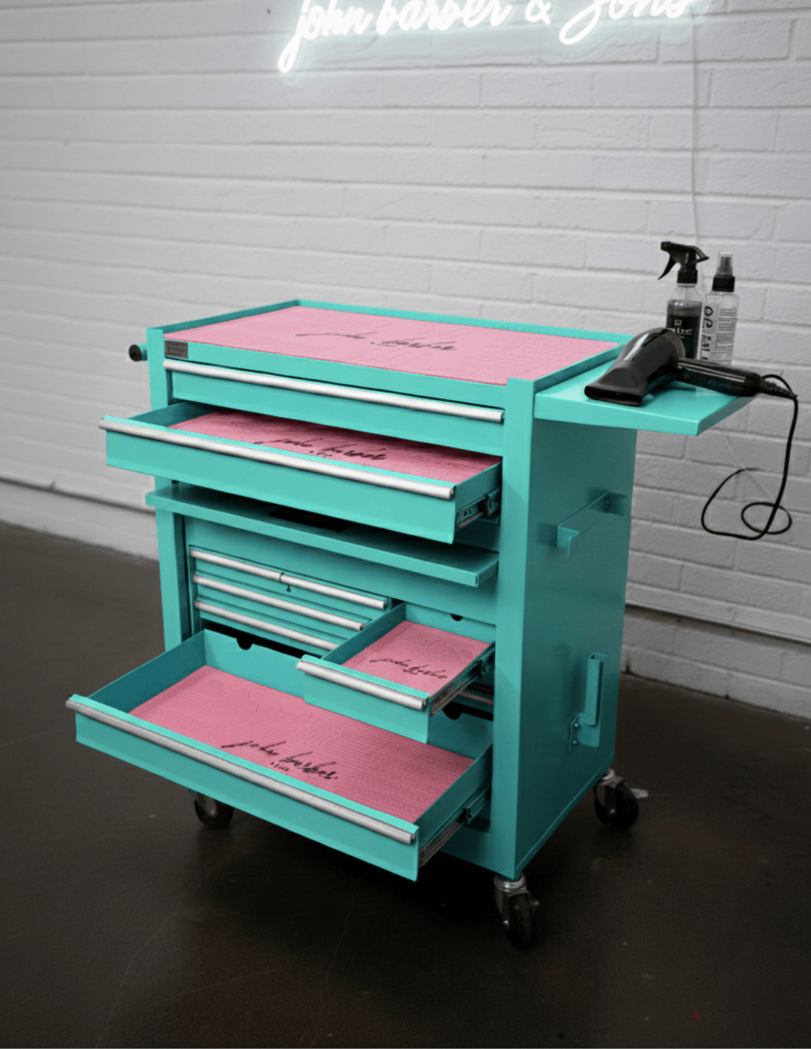 BARBER TROLLEY PRO ROLLWAGEN N VERSCHIEDENEN FARBEN – UV-STERILISATION Friseurwagen