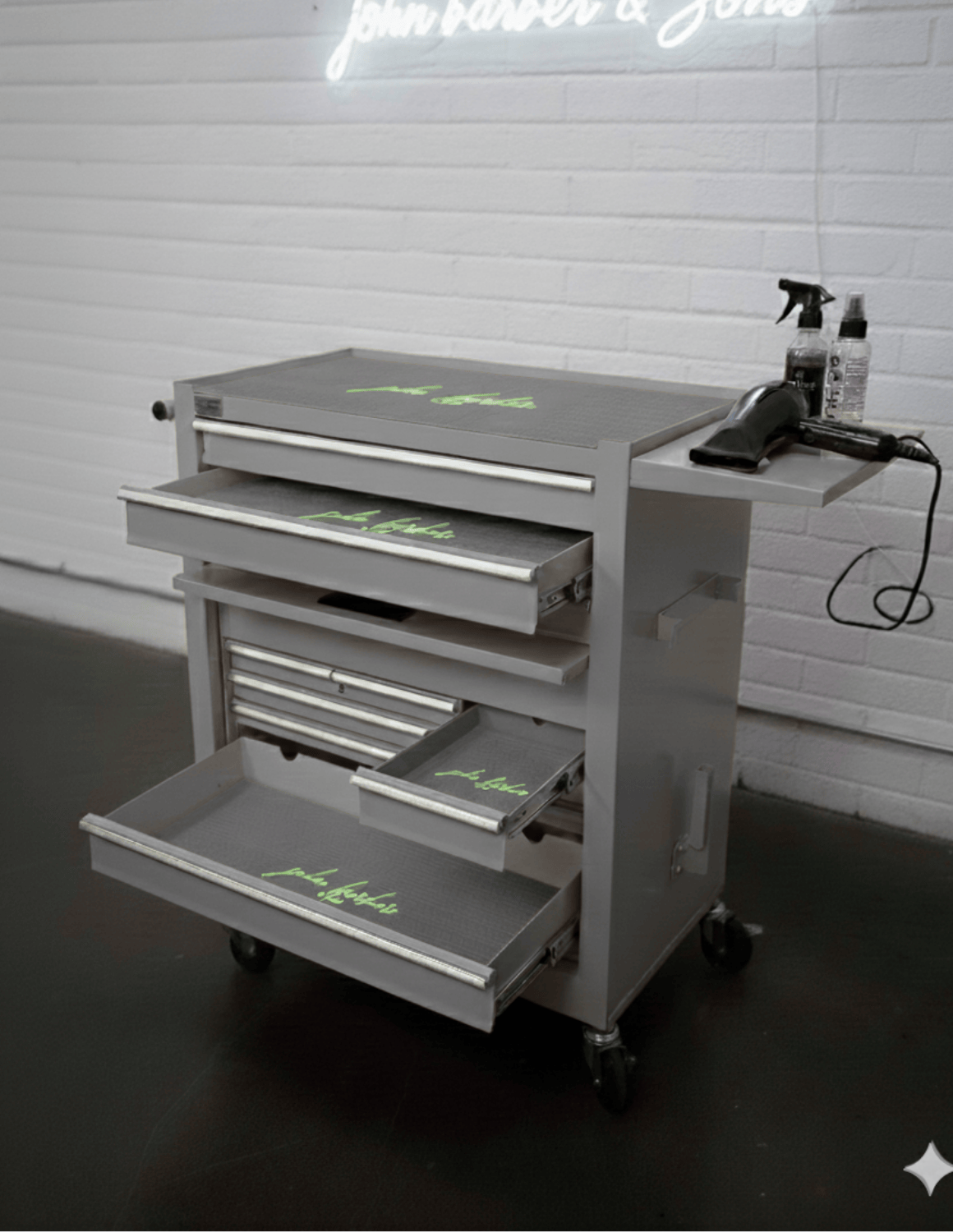 BARBER TROLLEY PRO ROLLWAGEN N VERSCHIEDENEN FARBEN – UV-STERILISATION Friseurwagen