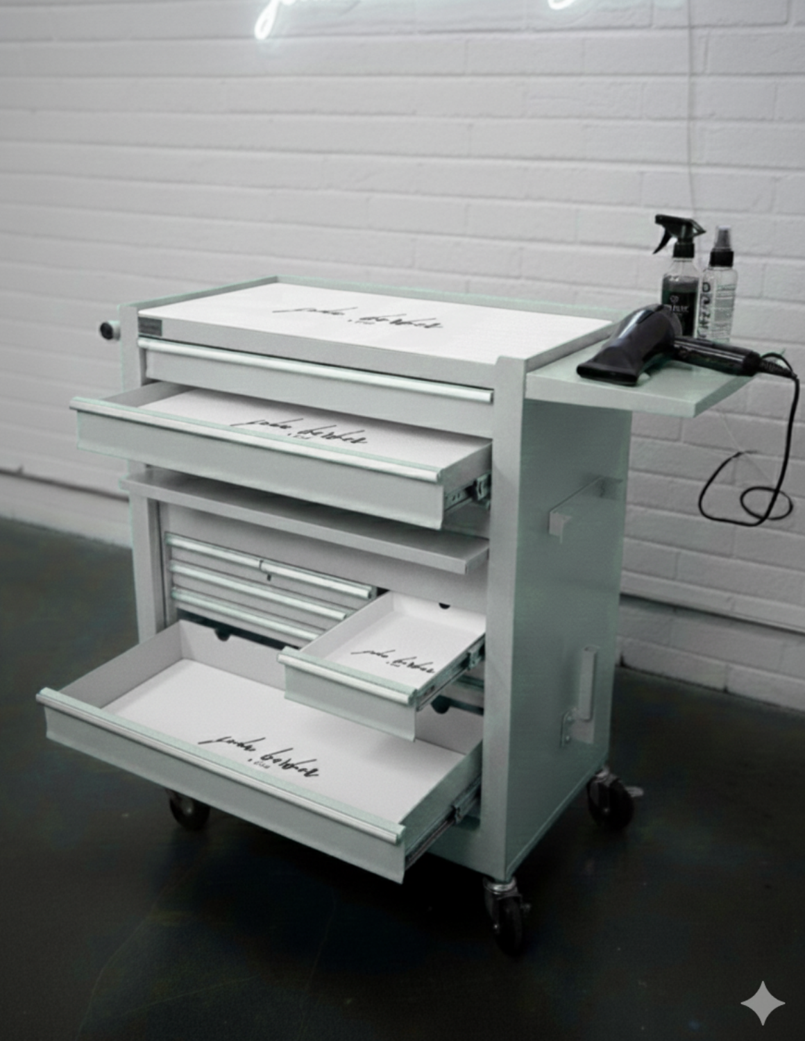 BARBER TROLLEY PRO – Mobiele trolley in verschillende kleuren – UV-desinfectie – Barbiertrolley