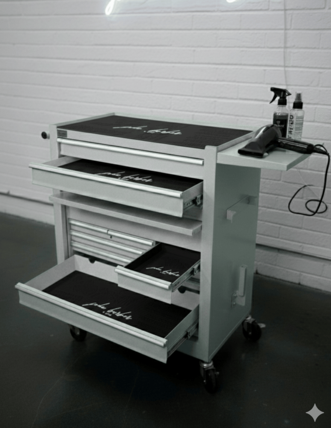 BARBER TROLLEY PRO ROLLWAGEN N VERSCHIEDENEN FARBEN – UV-STERILISATION Friseurwagen