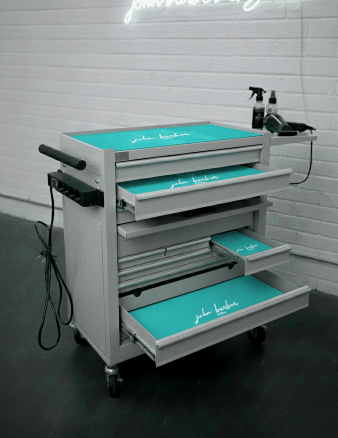 BARBER TROLLEY PRO ROLLWAGEN N VERSCHIEDENEN FARBEN – UV-STERILISATION Friseurwagen