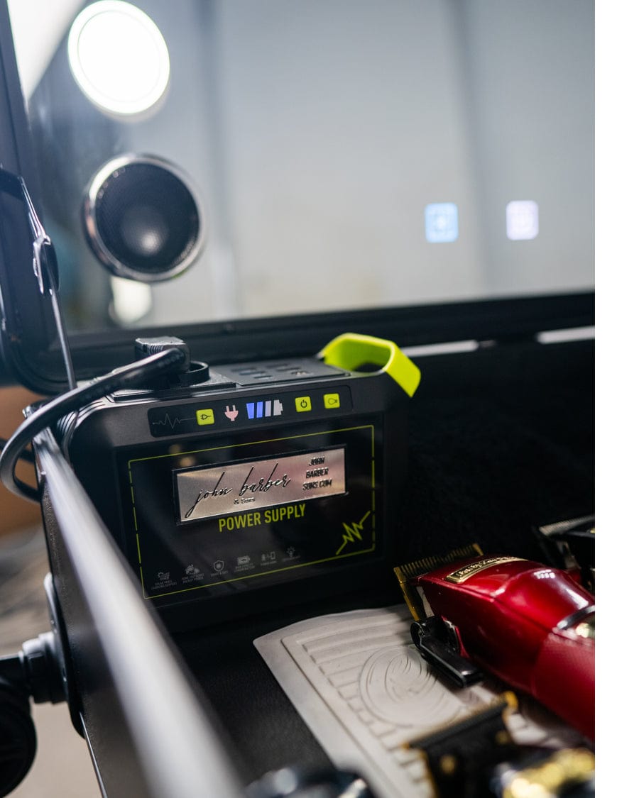 johnbarbersons Inklusive 80W PowerPack Mobile Barber Arbeitsstation "Rolling Station"