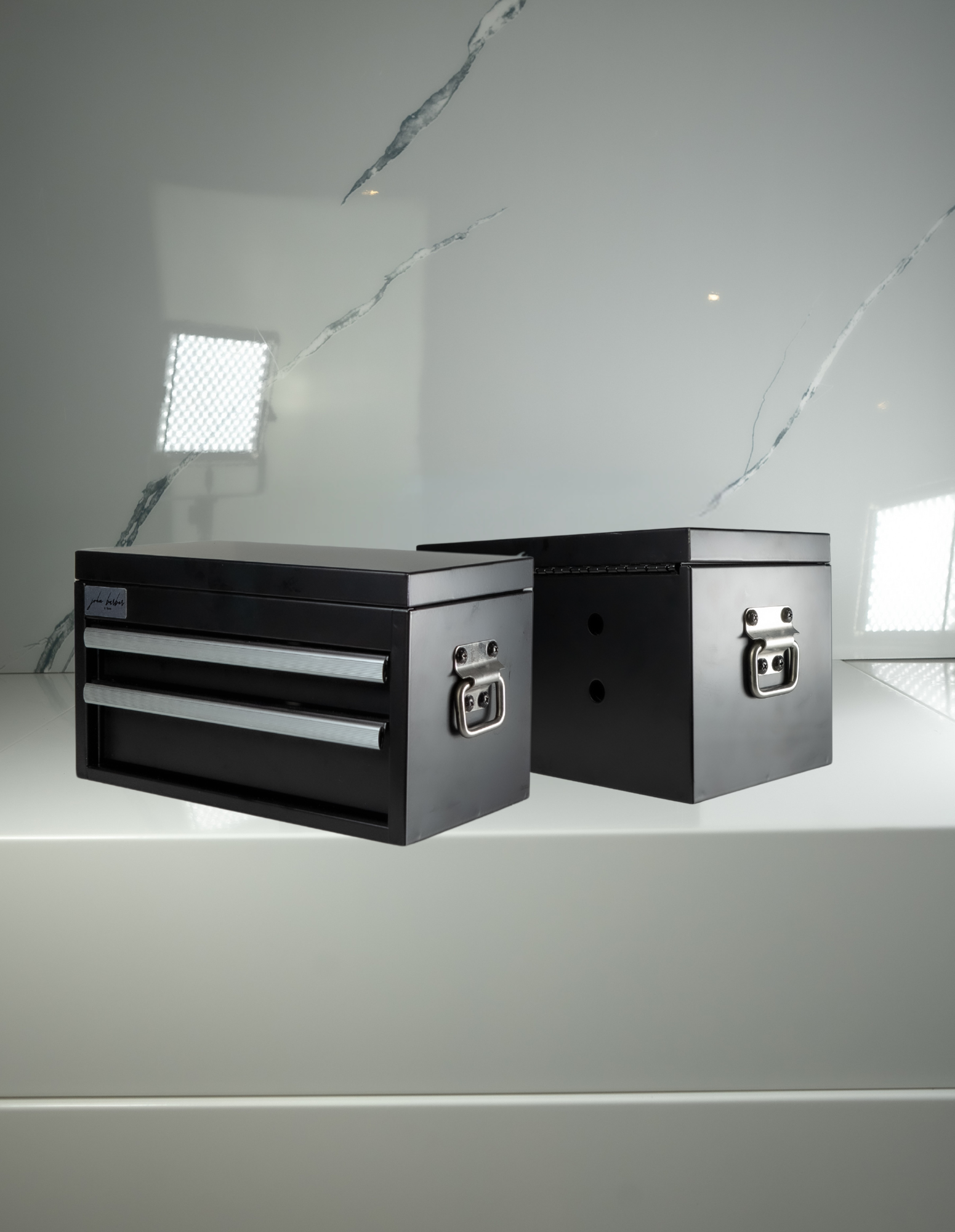 Mini Werkzeugschublade für Arbeitsplatte – Barber und Friseur Organizer.