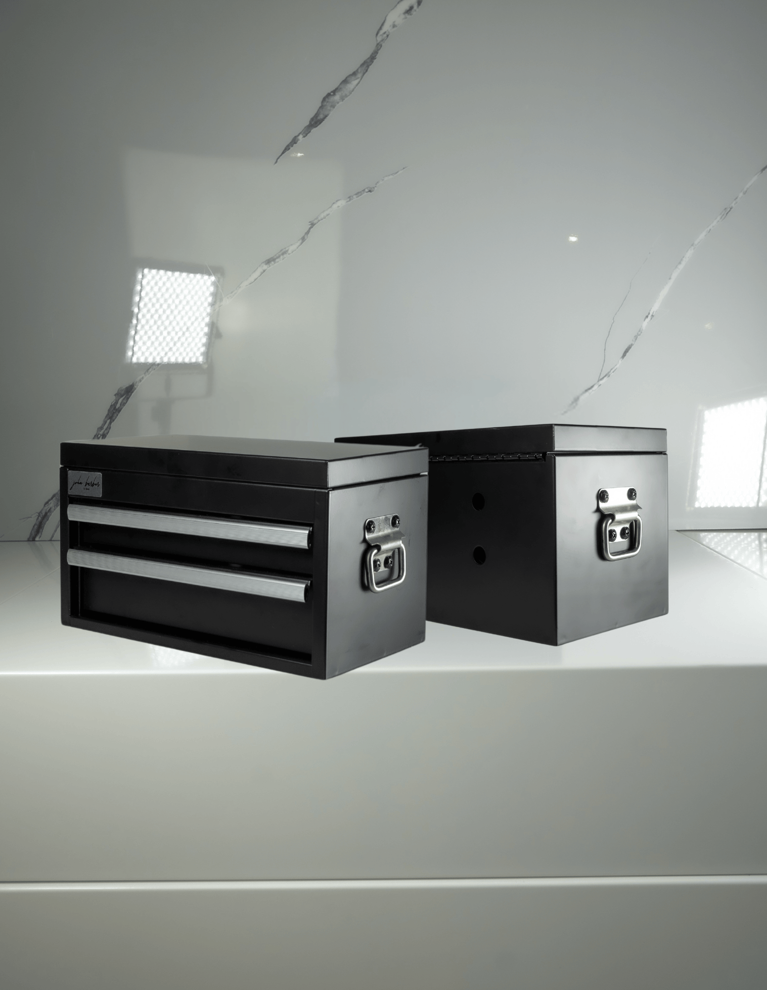 Mini Werkzeugschublade für Arbeitsplatte – Barber und Friseur Organizer.