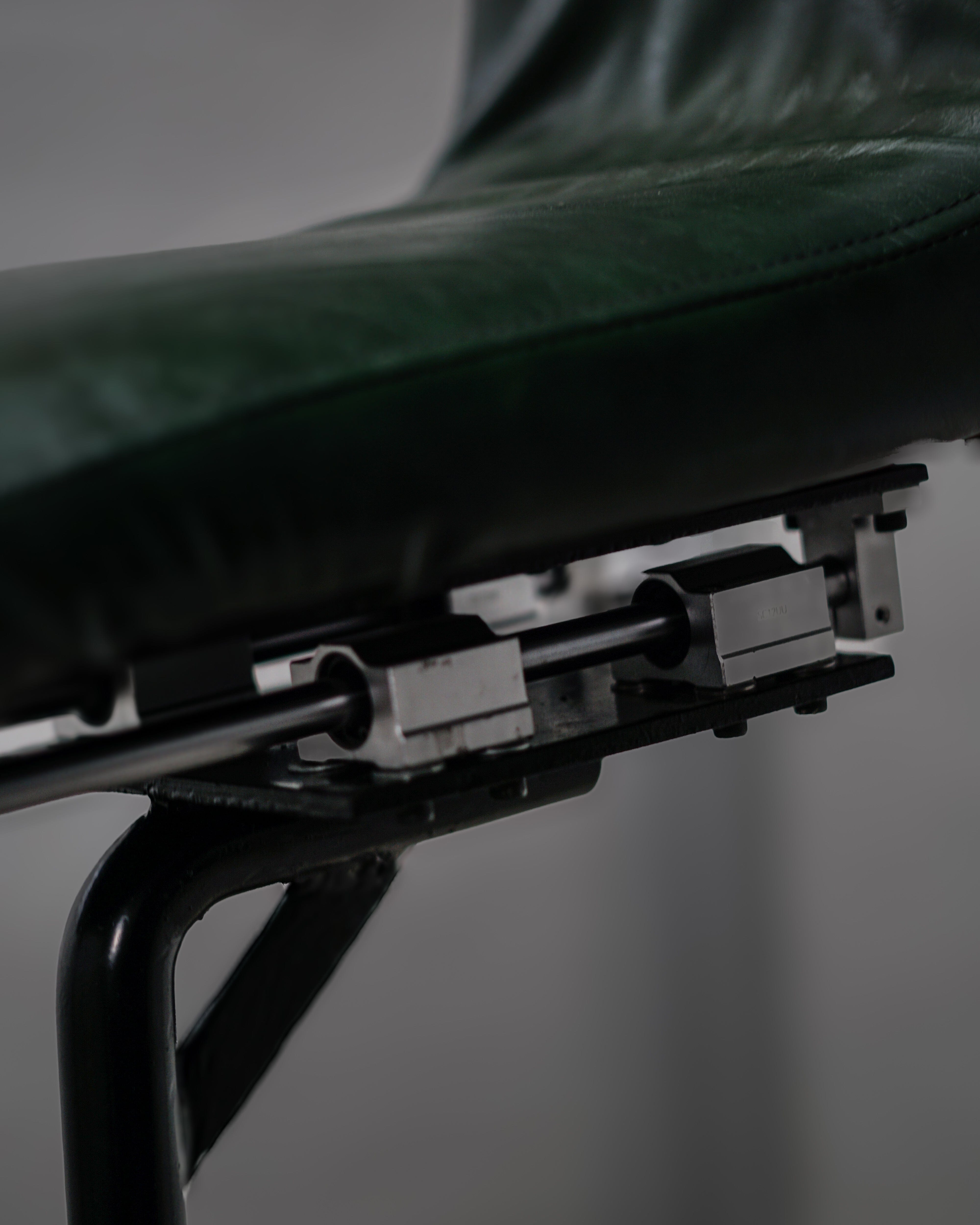 Rotirajući brijački i frizerski stolac