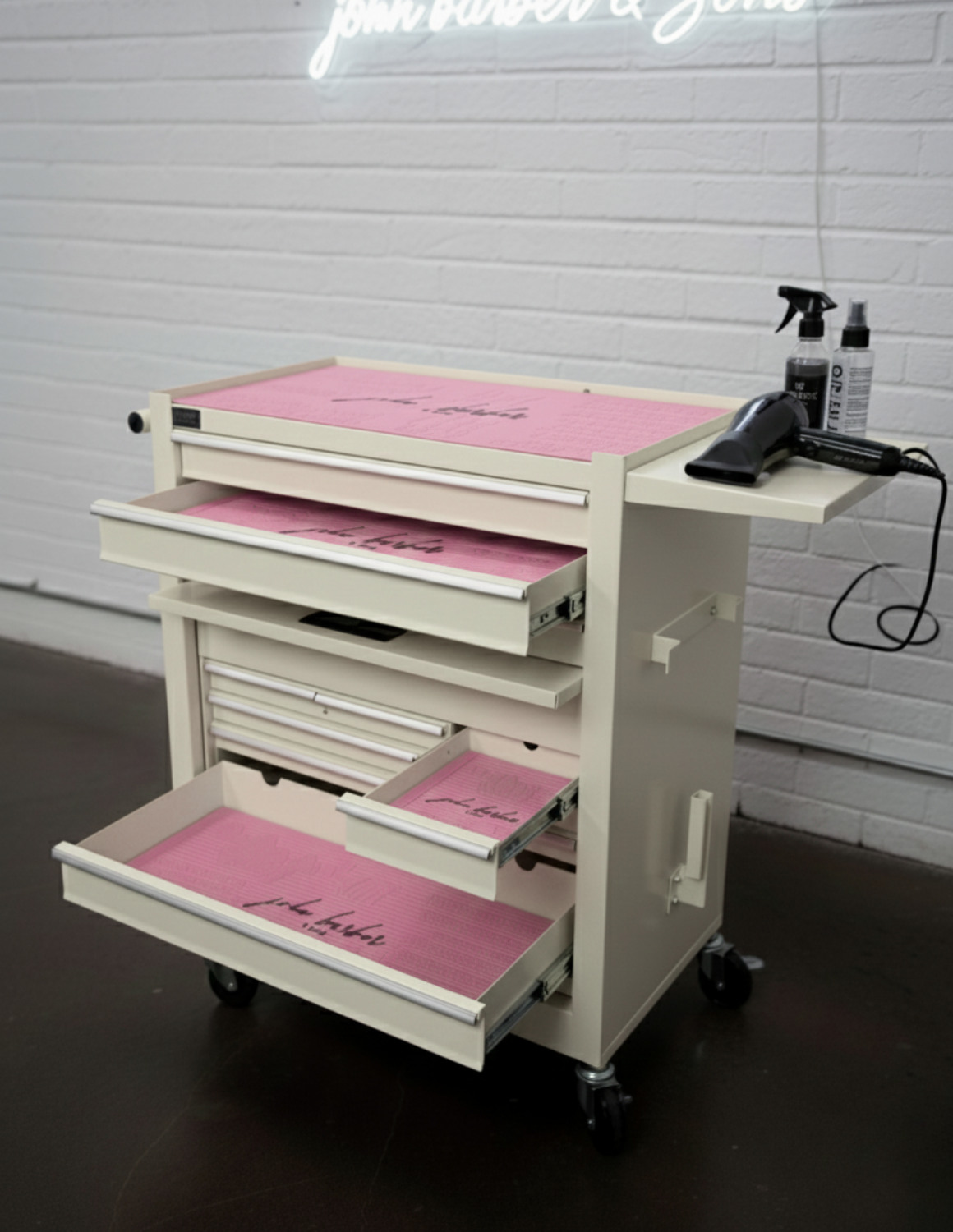 BARBER TROLLEY PRO – Κινητό καρότσι σε διάφορα χρώματα – Απολύμανση UV – Καρότσι κουρείου