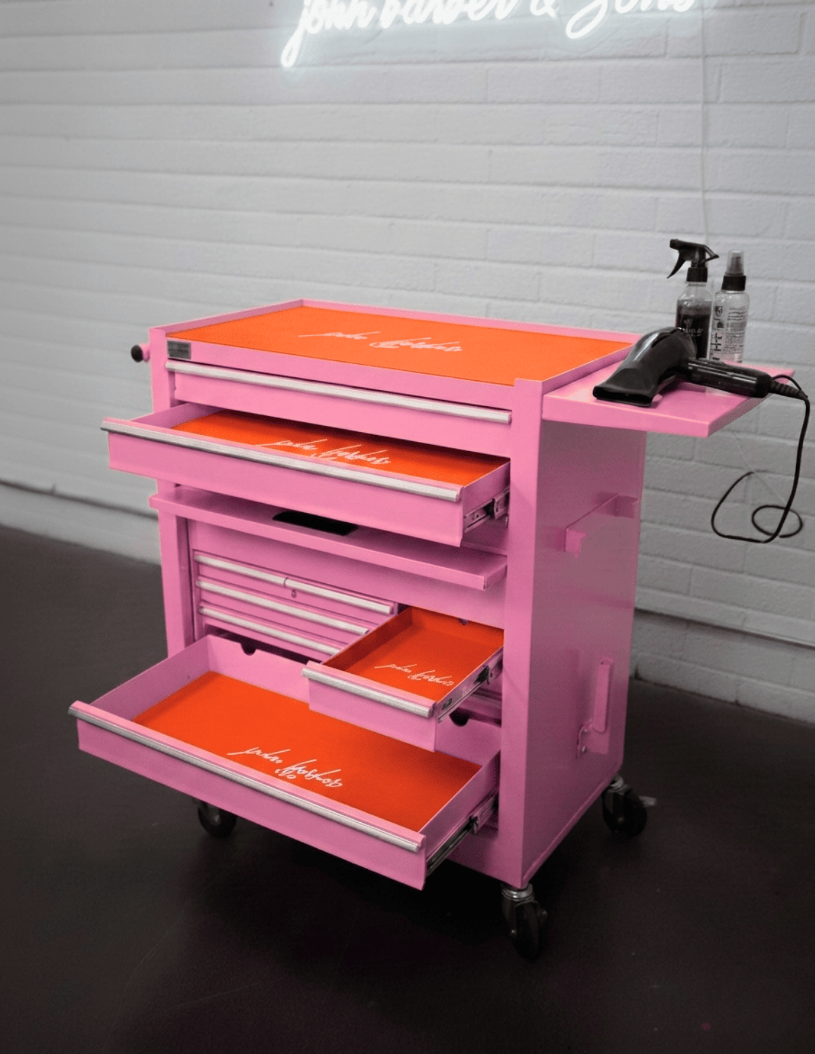 BARBER TROLLEY PRO ROLLWAGEN N VERSCHIEDENEN FARBEN – UV-STERILISATION Friseurwagen