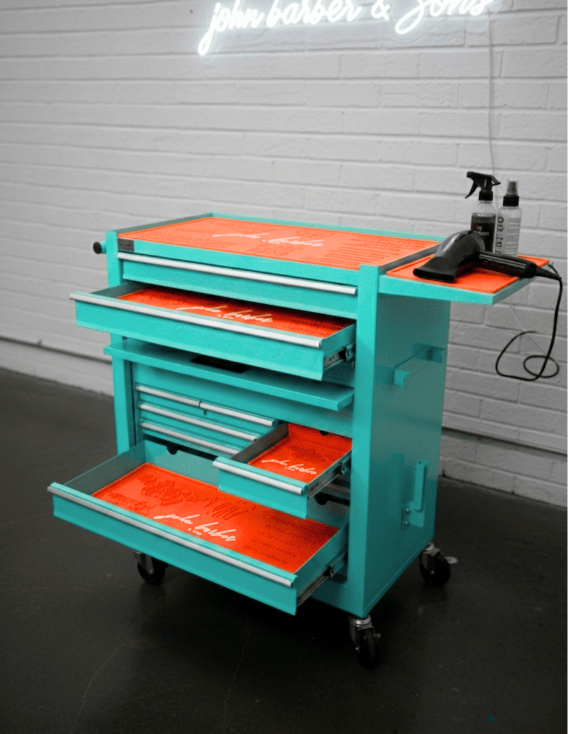 BARBER TROLLEY PRO ROLLWAGEN N VERSCHIEDENEN FARBEN – UV-STERILISATION Friseurwagen