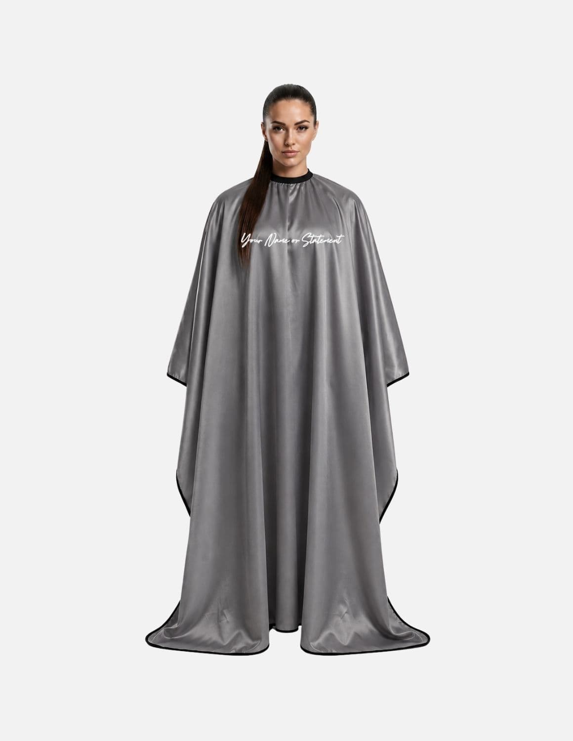 Premium satinbarberkappa med sidenlook – Broderad med din logotyp | Frisörkappa & satinkappa
