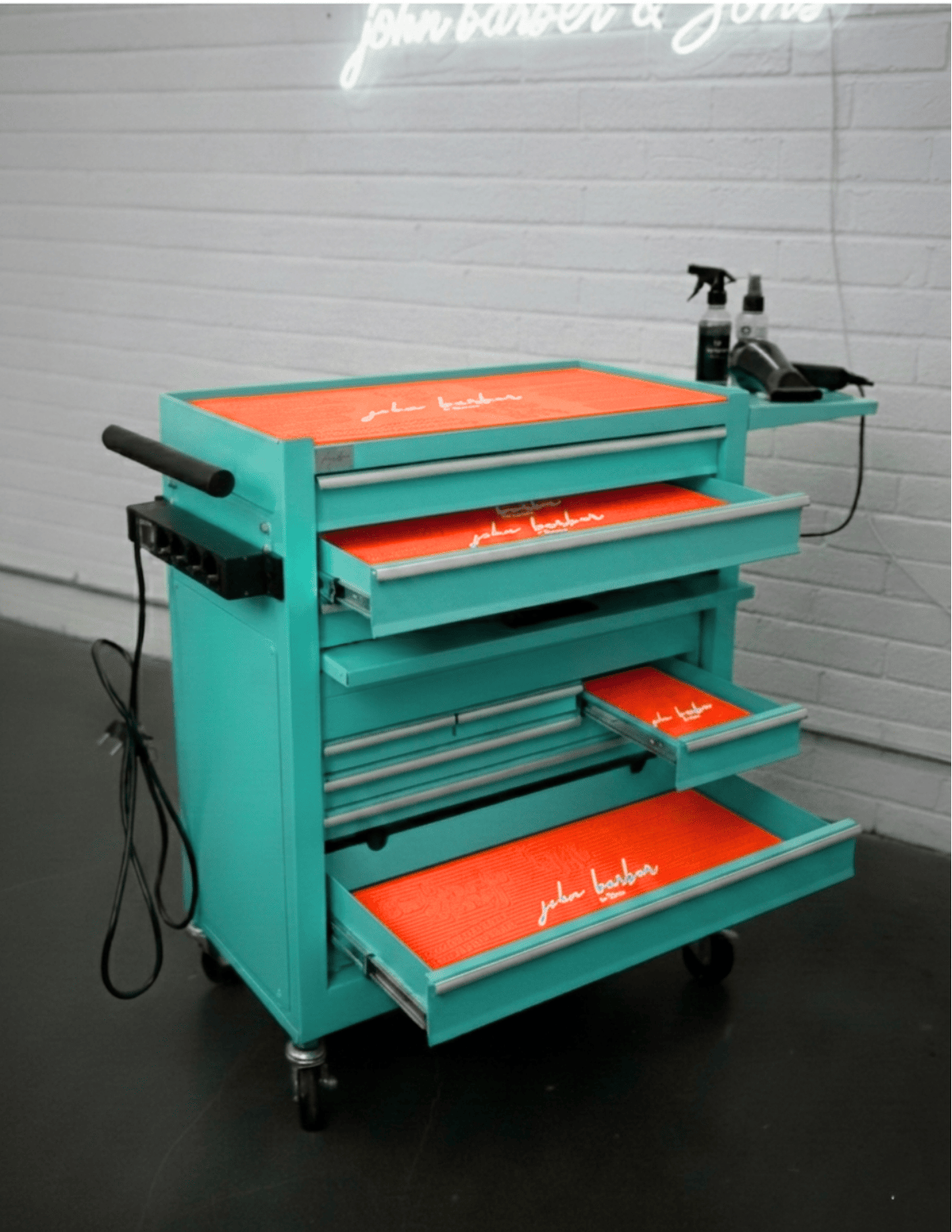 BARBER TROLLEY PRO ROLLWAGEN N VERSCHIEDENEN FARBEN – UV-STERILISATION Friseurwagen