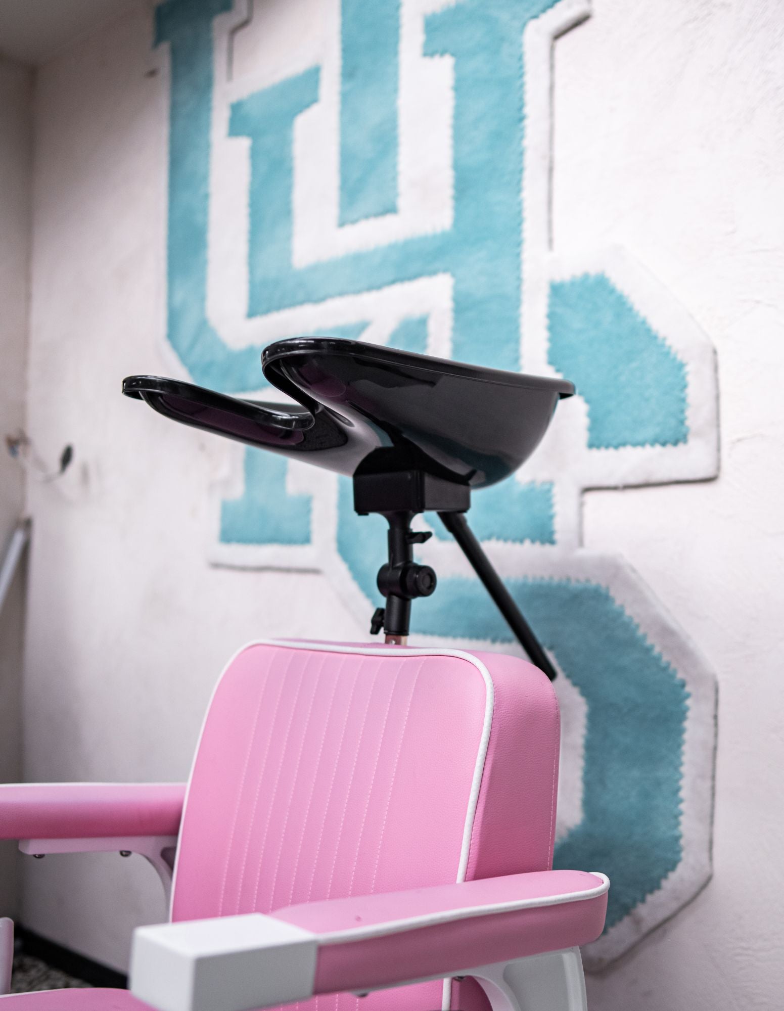 Mobile Barber Chair Sink Attachment – Professional Portable Hair Washing Basin for Barbershops & Salons