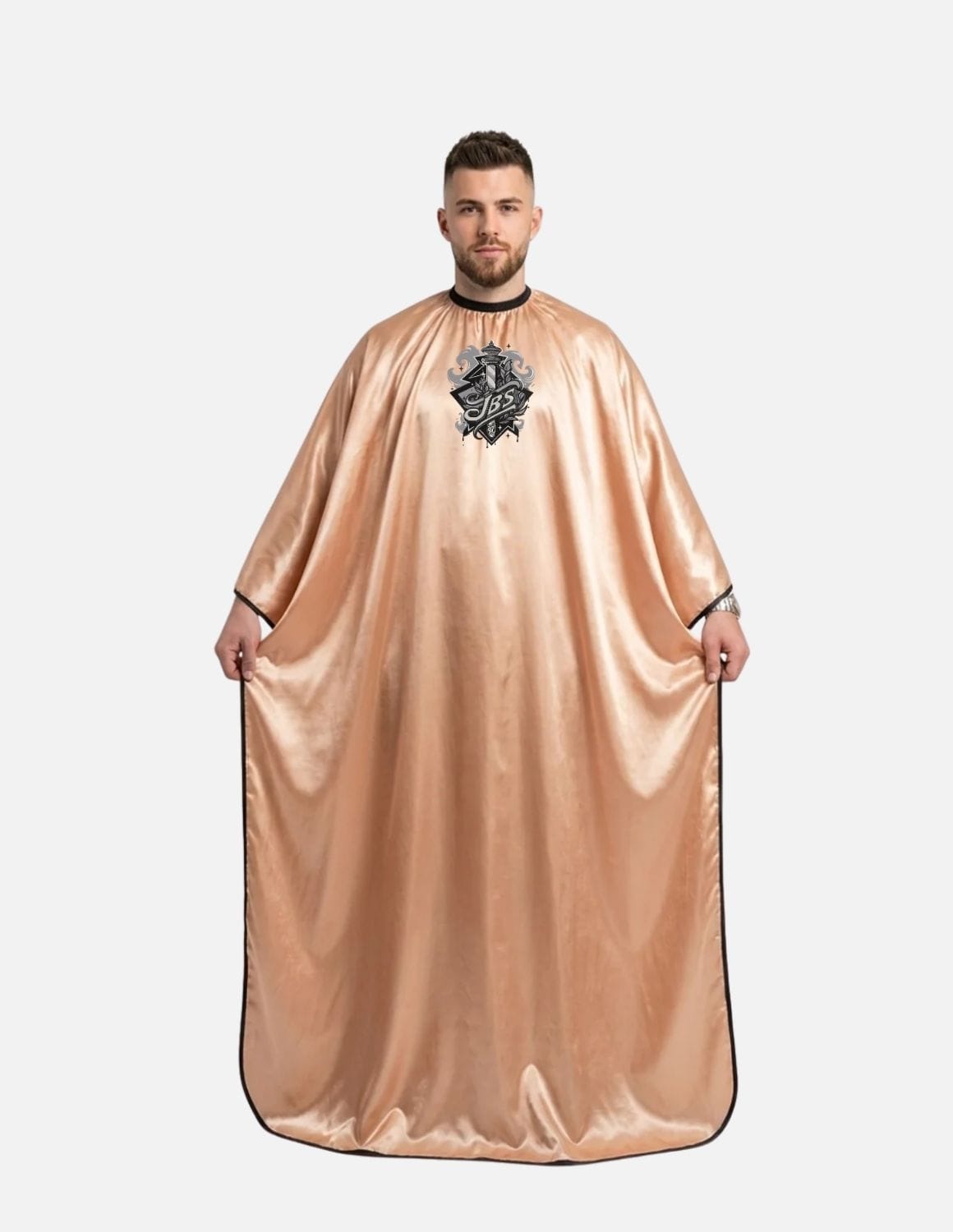 Premium satinbarberkappa med kimono-armöppningar och sidenlook – Broderad med din logotyp | Frisörkappa & satinkappa