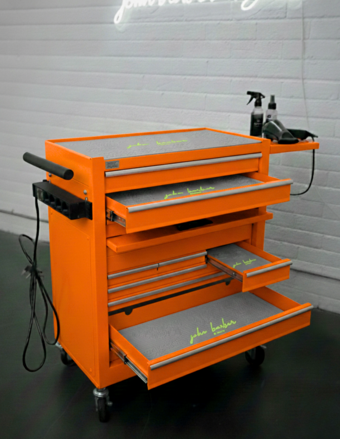 BARBER TROLLEY PRO – Κινητό καρότσι σε διάφορα χρώματα – Απολύμανση UV – Καρότσι κουρείου