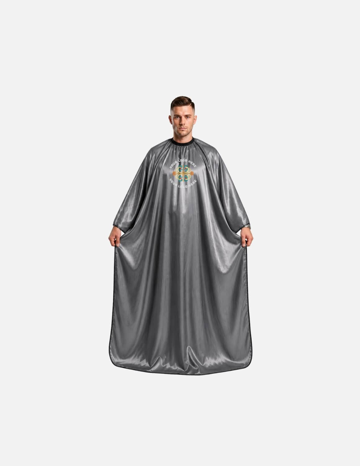 Premium satinbarberkappa med kimono-armöppningar och sidenlook – Broderad med din logotyp | Frisörkappa & satinkappa