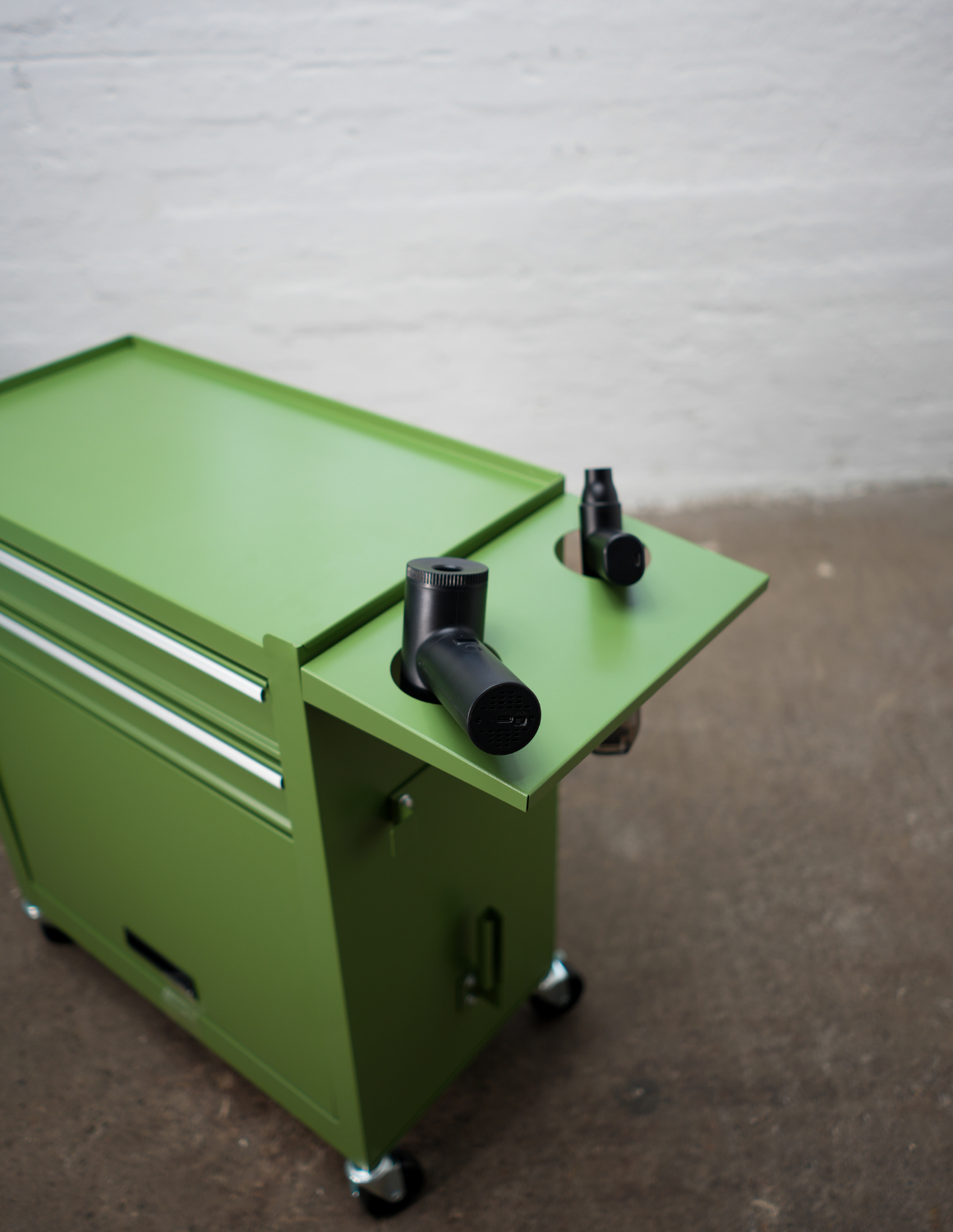 BARBER TROLLEY PRO ROLLWAGEN N VERSCHIEDENEN FARBEN – UV-STERILISATION Friseurwagen