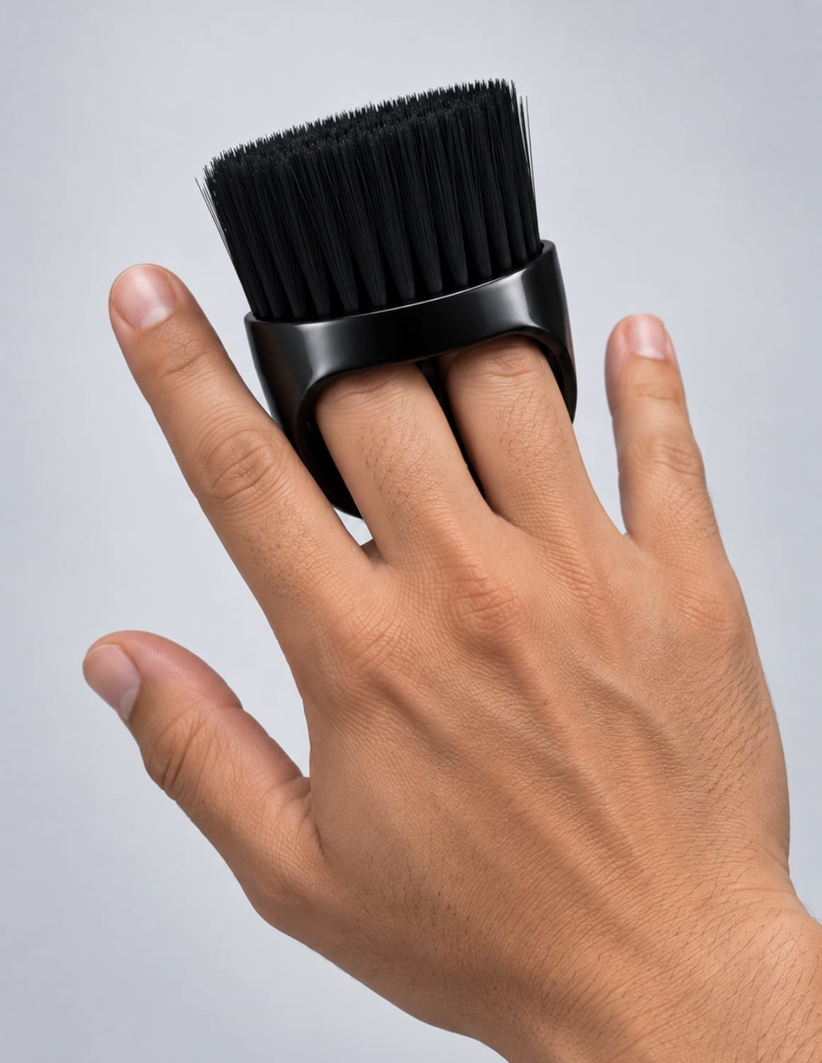 Knuckle Brush – Finger Brush for Barbers, Hands-Free While Working | JBS