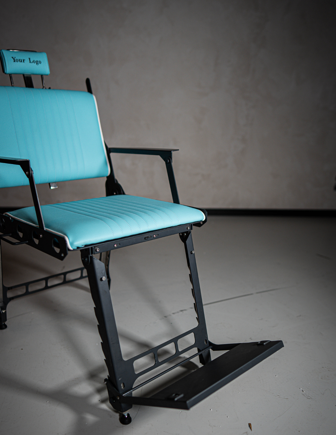 JBS Move 1.0 mobile and foldable barber chair for barbershop, salon, and beauty use