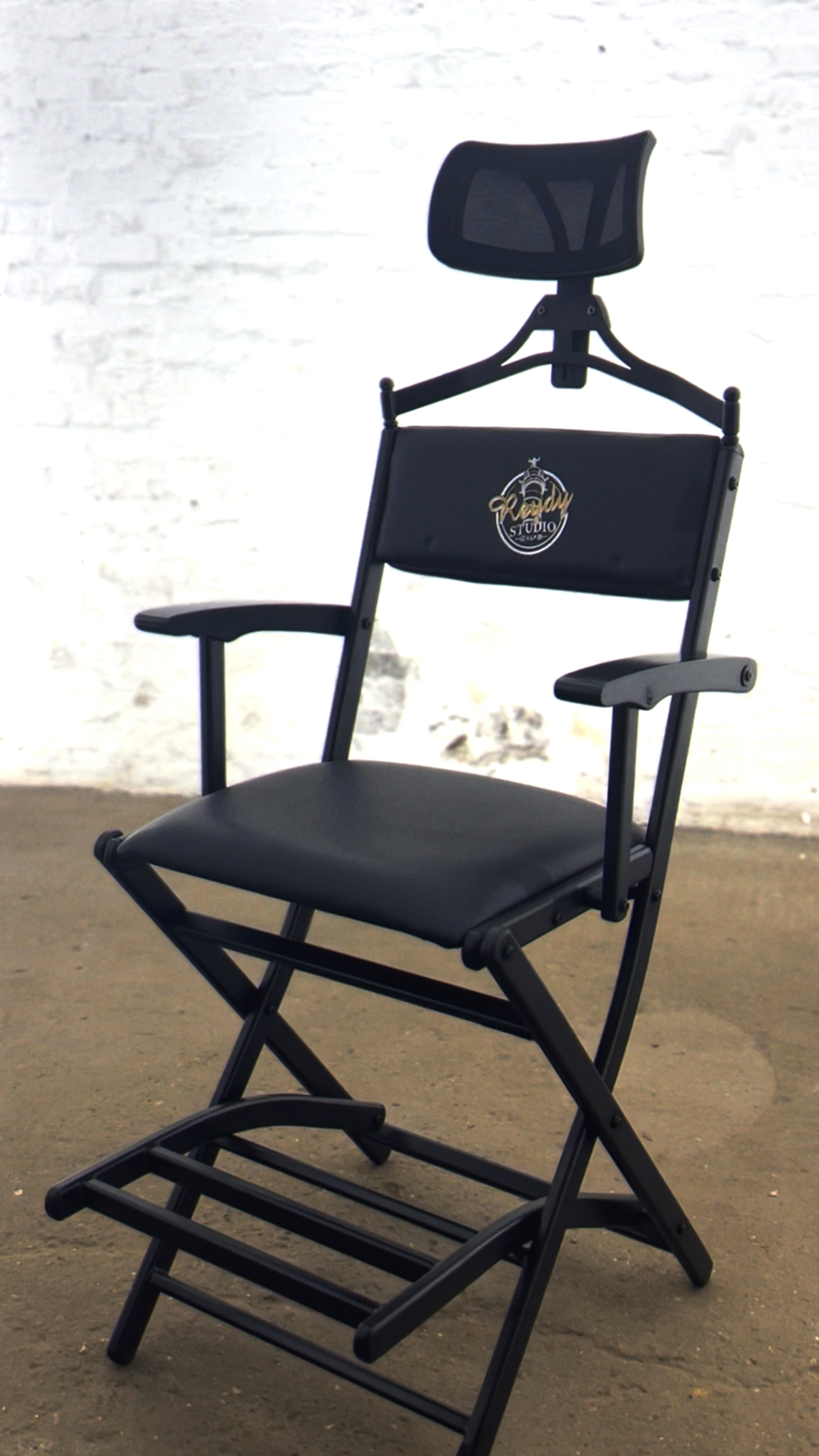 John Barber & Sons Inkl. dein Logo auf der Rückenlehne INNEN Mobiler Barber Stuhl inkl. Kopfstütze