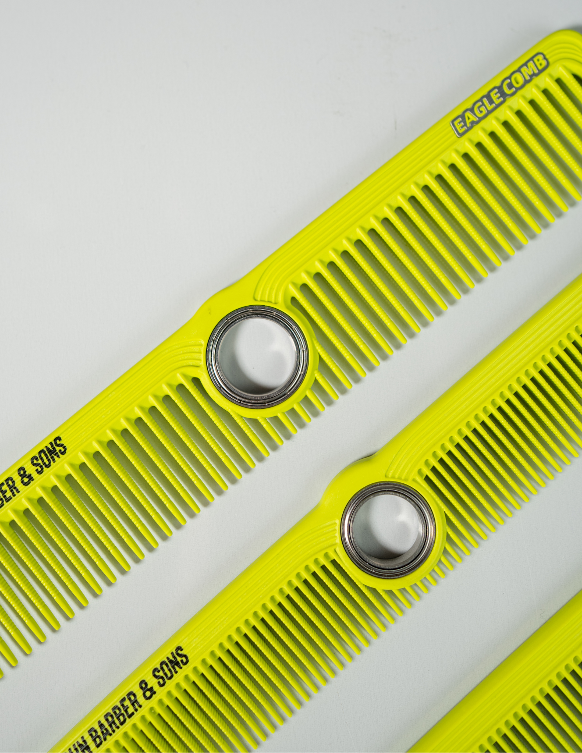 JBS Barber & Hairdresser Eagle Fidget Pro comb set for professional styling