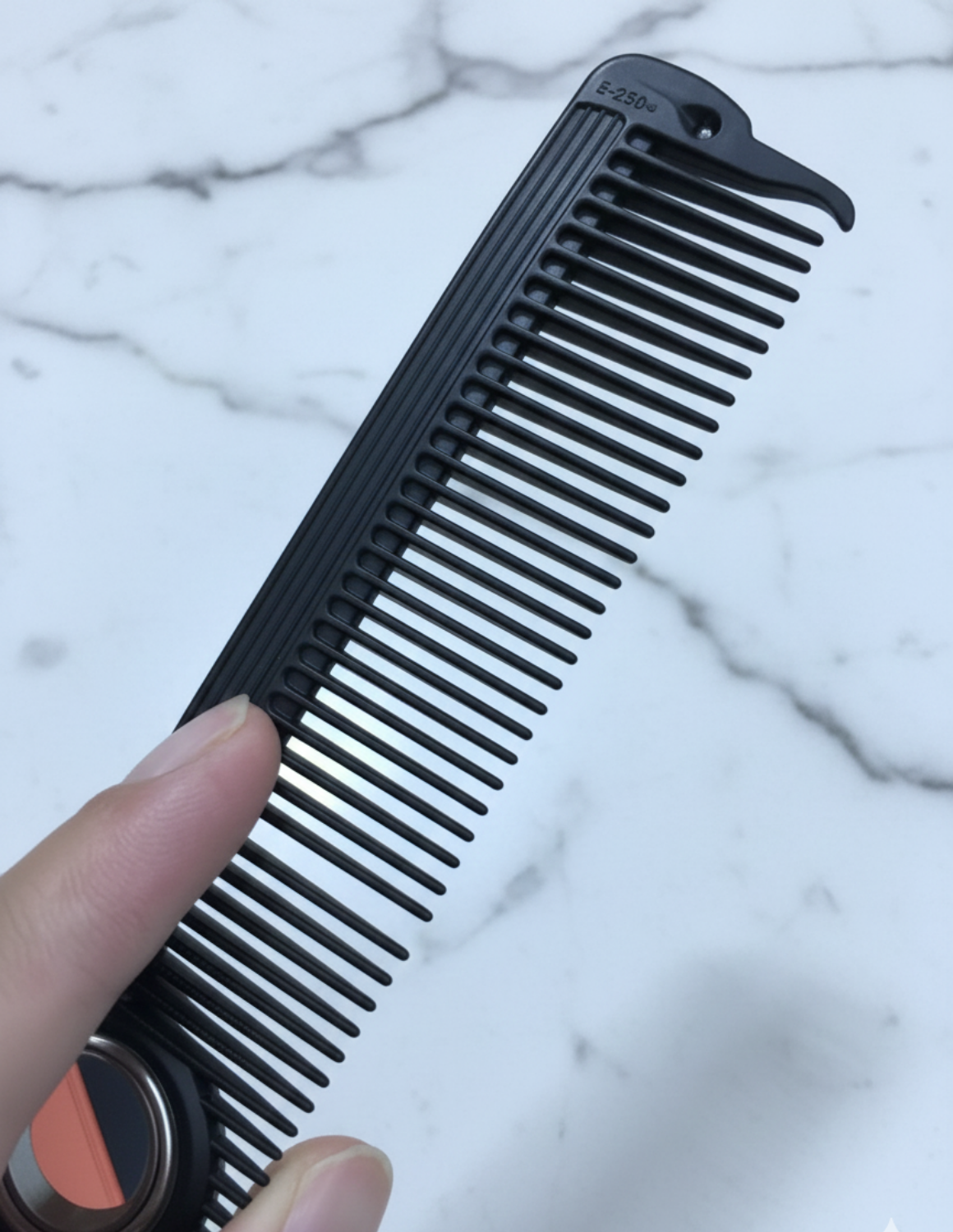 JBS Barber & Hairdresser Eagle Fidget Pro comb