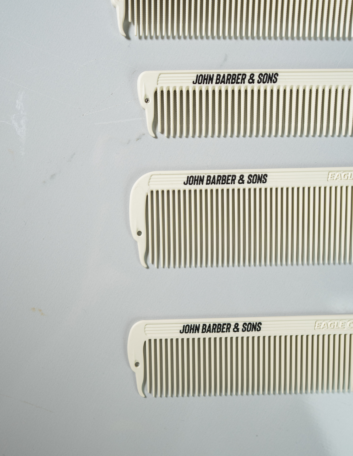 JBS Barber & Hairdresser Eagle Fidget Pro comb set for professional styling